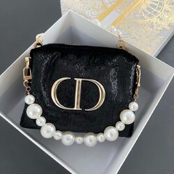 Dior Cosmetic Pouch Bag - กระเป๋าทรงสี่เหลี่ยมหมอน เลื่อมดำ