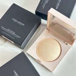 แป้งแต่งหน้า Laura Mercier Real Flawless Luminous Perfecting Pressed Powder 7g. # Translucent