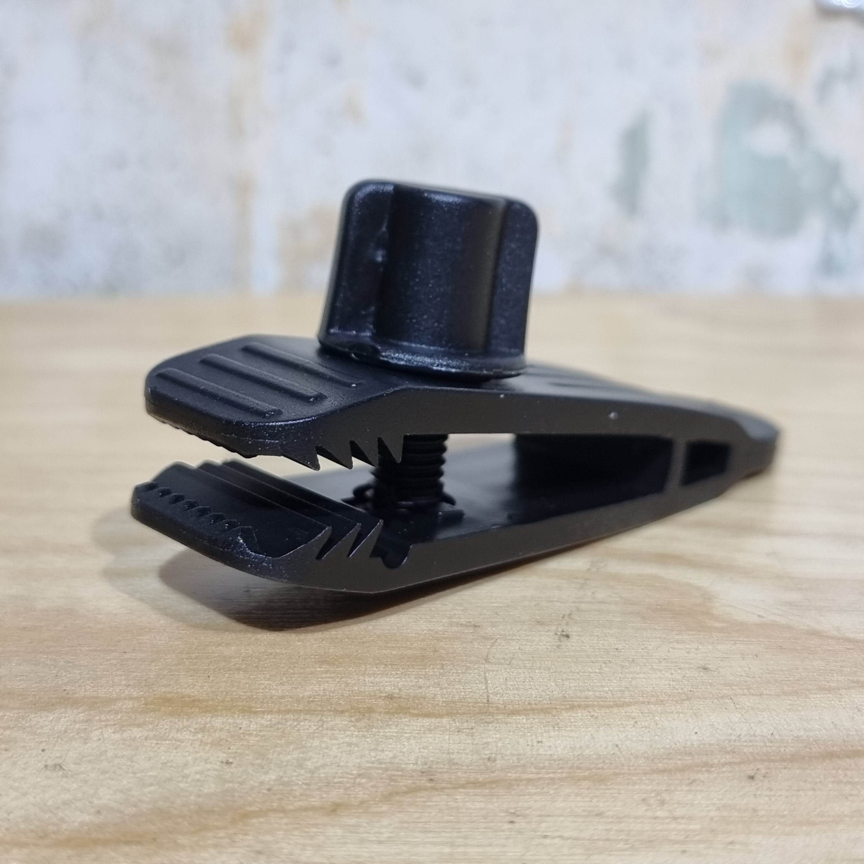 [1200] คลิปหนีบ หลังคาเต็นท์ ฟลายชีท ยึดกับสมอบก เพิ่มความมั่นคง กันกระพือ ที่ลมแรง