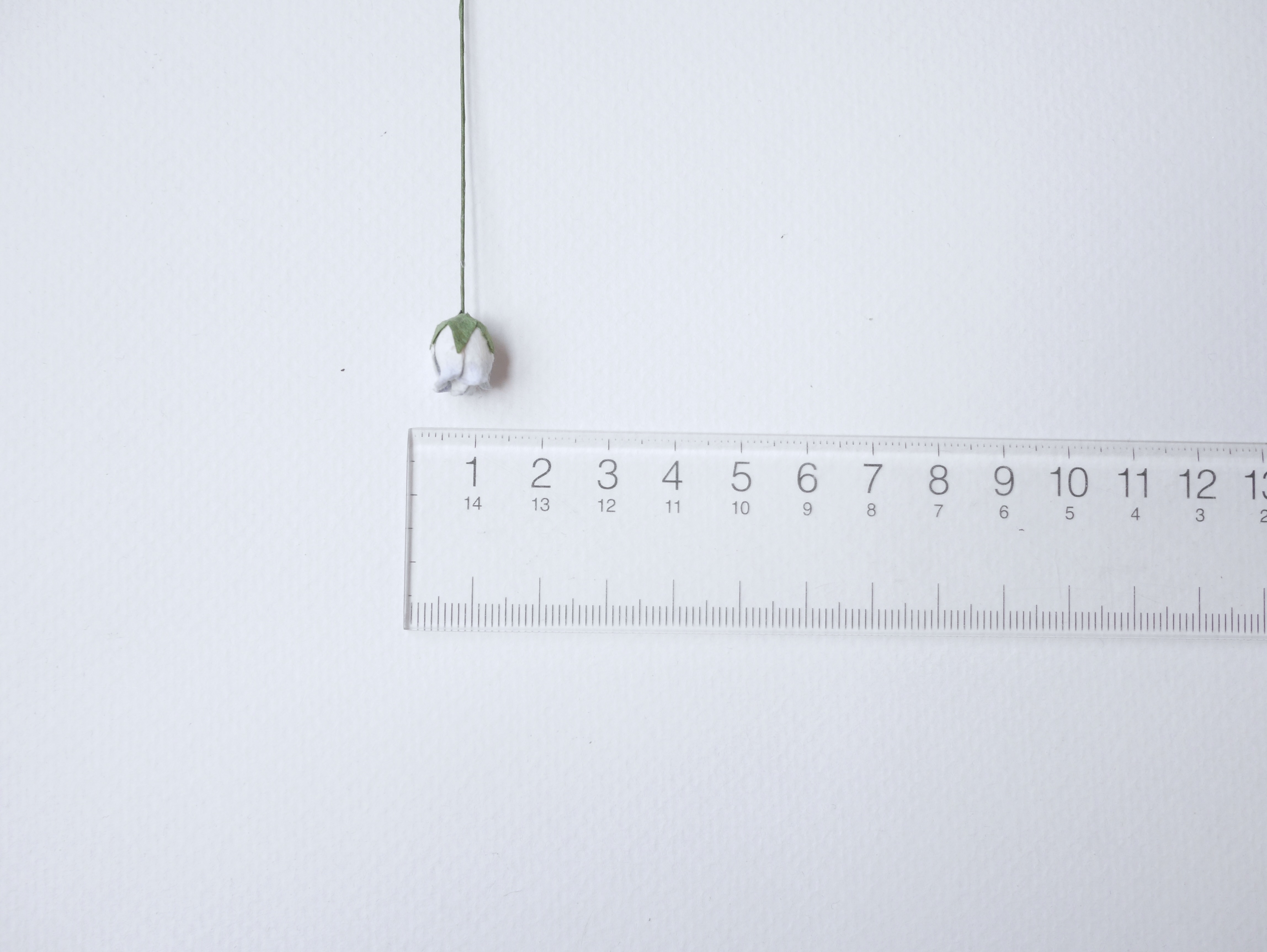 ดอกไม้กระดาษสา ดอกไม้กระดาษสา งานประดิษฐ์ ดอกไม้ทำข้อมือเพื่อนเจ้าสาว แต่งงาน, ดอกกุหลาบตูม 0.8x1 cm. 25 ดอก สีฟ้าอ่อนปัด paper flowers, budding roses flower 0.8x1 cm. 25 pieces pale blue brush color.