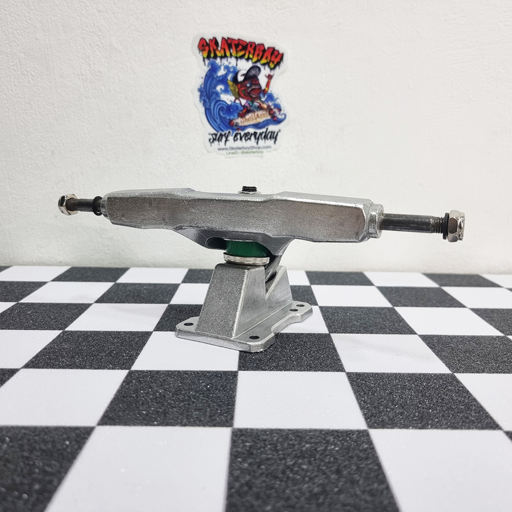 [0306] Surf truck บุช ชิ่ง เหลี่ยม 6.25 นิ้ว สูง 3.25นิ้ว Eys เหล็กหนาแข็งแรง