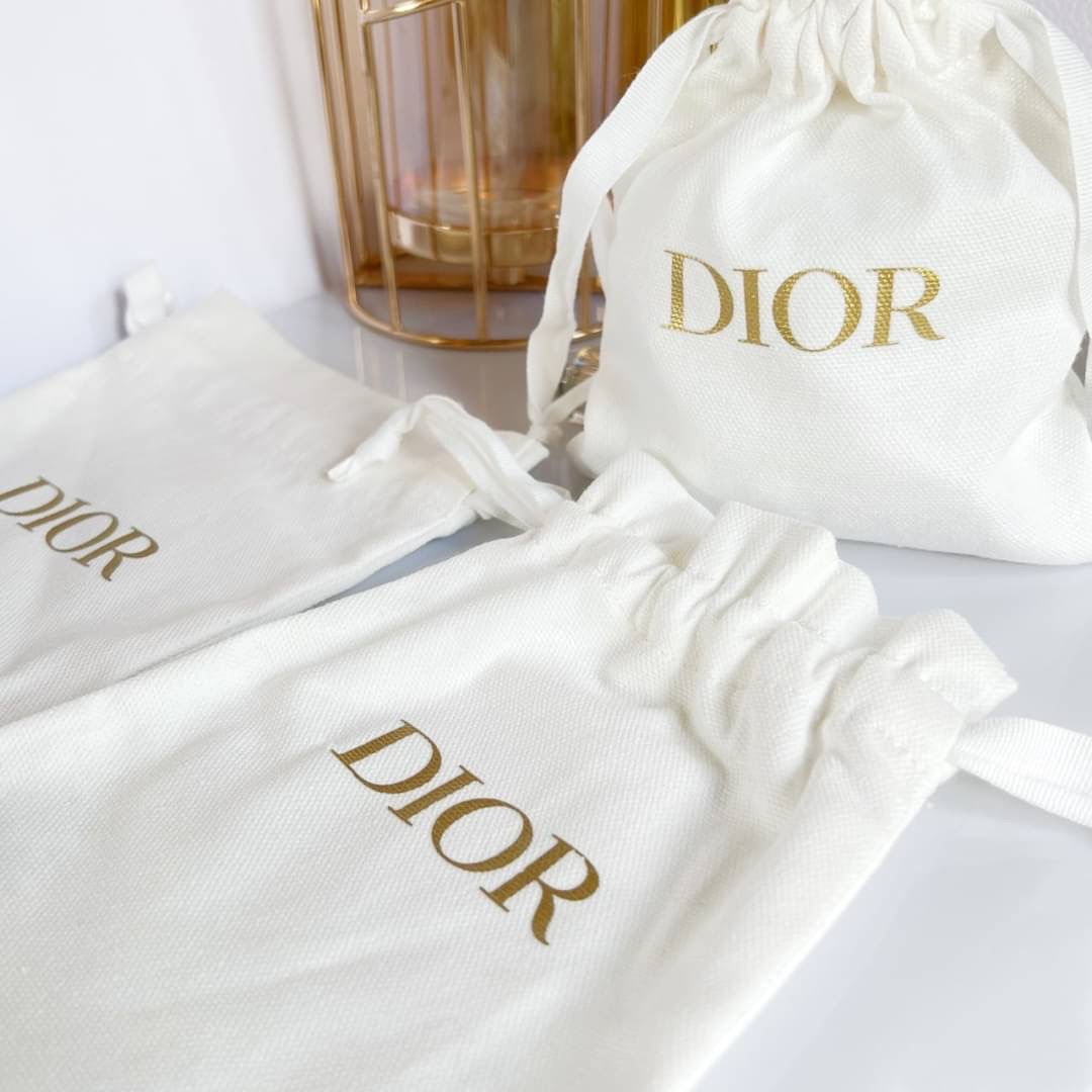 Dior ถุงผ้าหูรูด