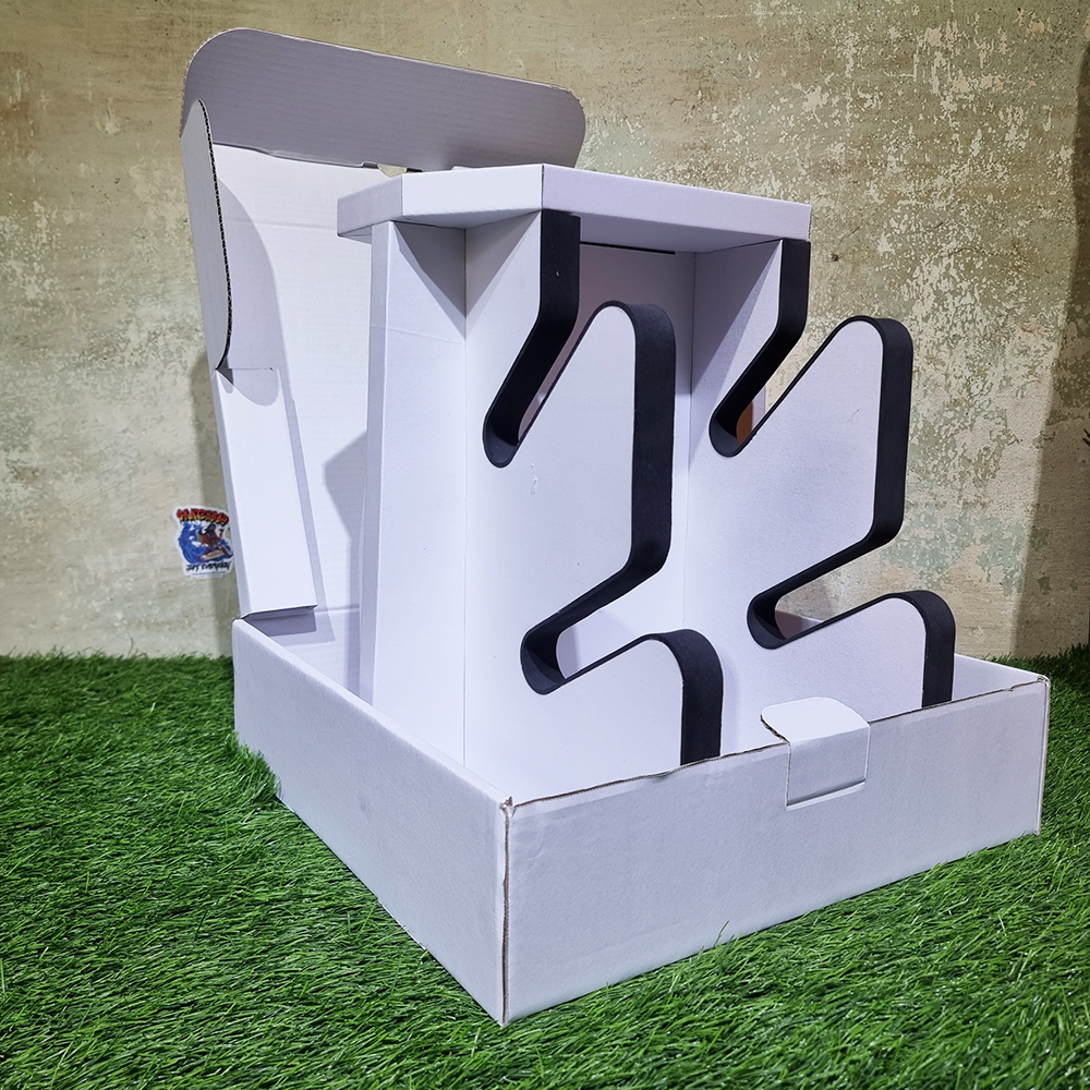 [0102] ชั้นวาง สเก็ตบอร์ด 2-3ชั้น น้ำหนักเบา แข็งแรง นั่งได้ ระวังโดนน้ำ แบบใหม่ ว่างได้เยอะ