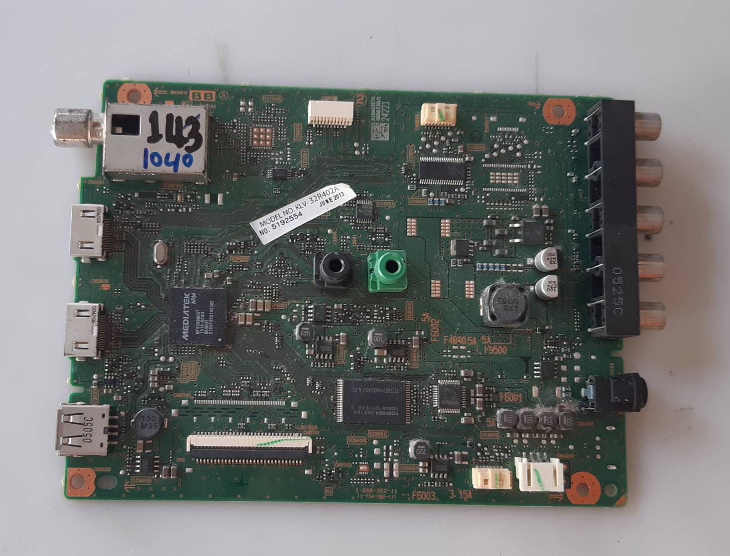 อันที่ 143 SONY 32R402A ซีสเตร็ม 1-888-352-12 A2011836A 30PIN พับ ดีเทสแล้ว