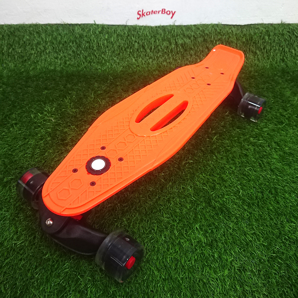 [0201] สเก็ตบอร์ดเด็ก 6ขวบ ไม่มีคว่ำ ฝึกทรงตัว ล้อมีไฟวิบวับ ขนาด 54cm