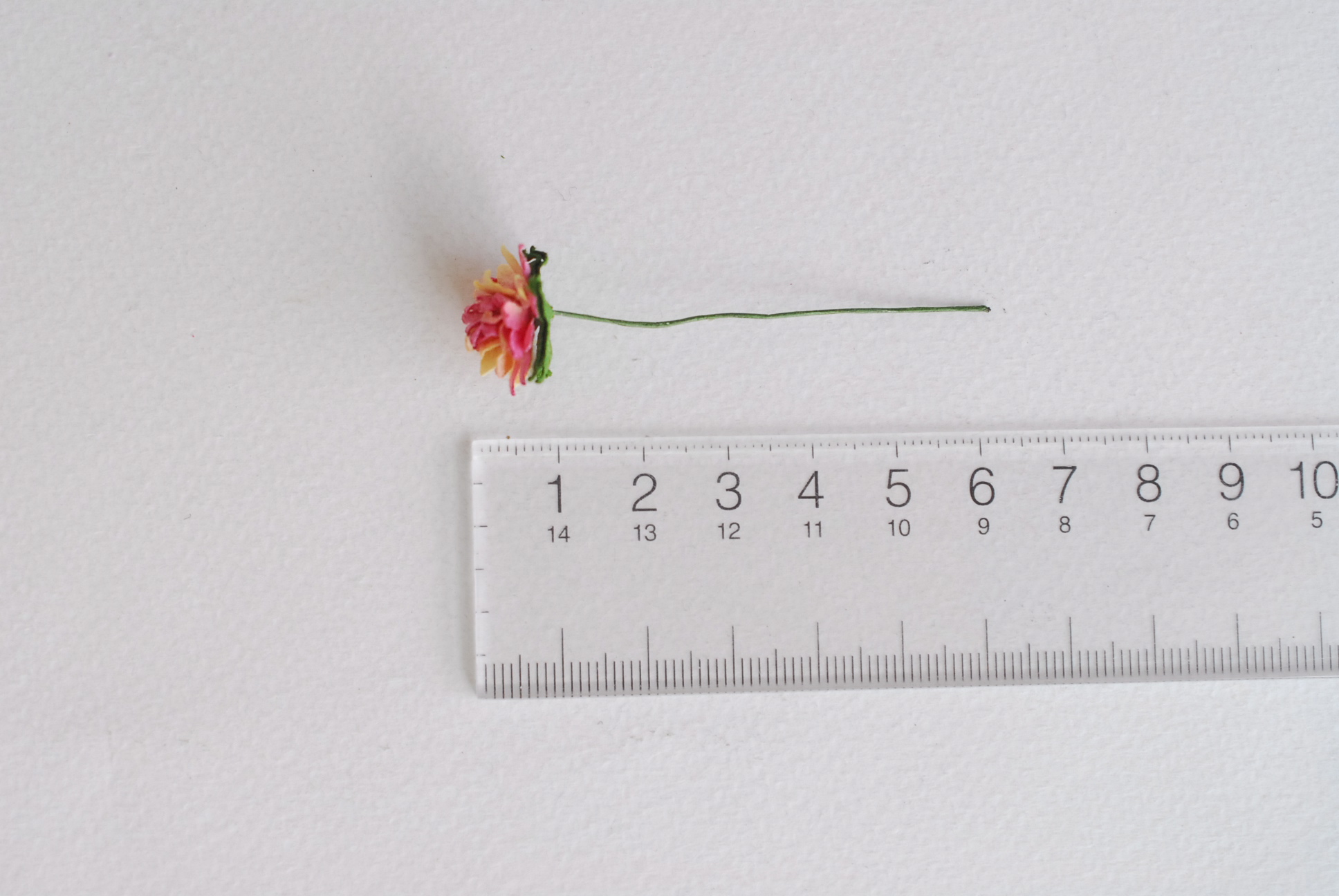 ดอกไม้ประดิษฐ์, ดอกไม้กระดาษสา, ดอก gypsophila, ดอกยิปโซ งานประดิษฐ์ตกแต่งของชำร่วย, ดอกไาด 1.5 cm ดอกไม้ทำพานพุ่ม,พานพวงมาลัย, พานรับไหว้, ขันหมาก. สีบานเย็นปัดเหลือง