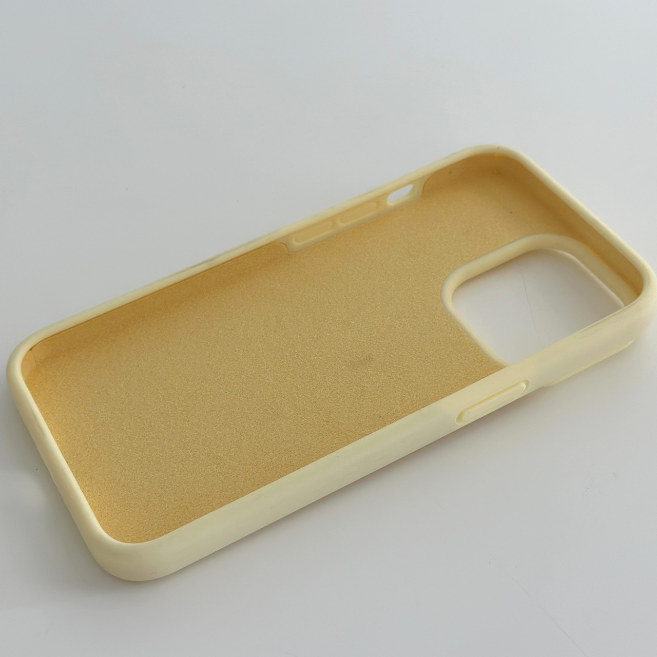 Silicone premium Case v.2 (pastel yellow colors)