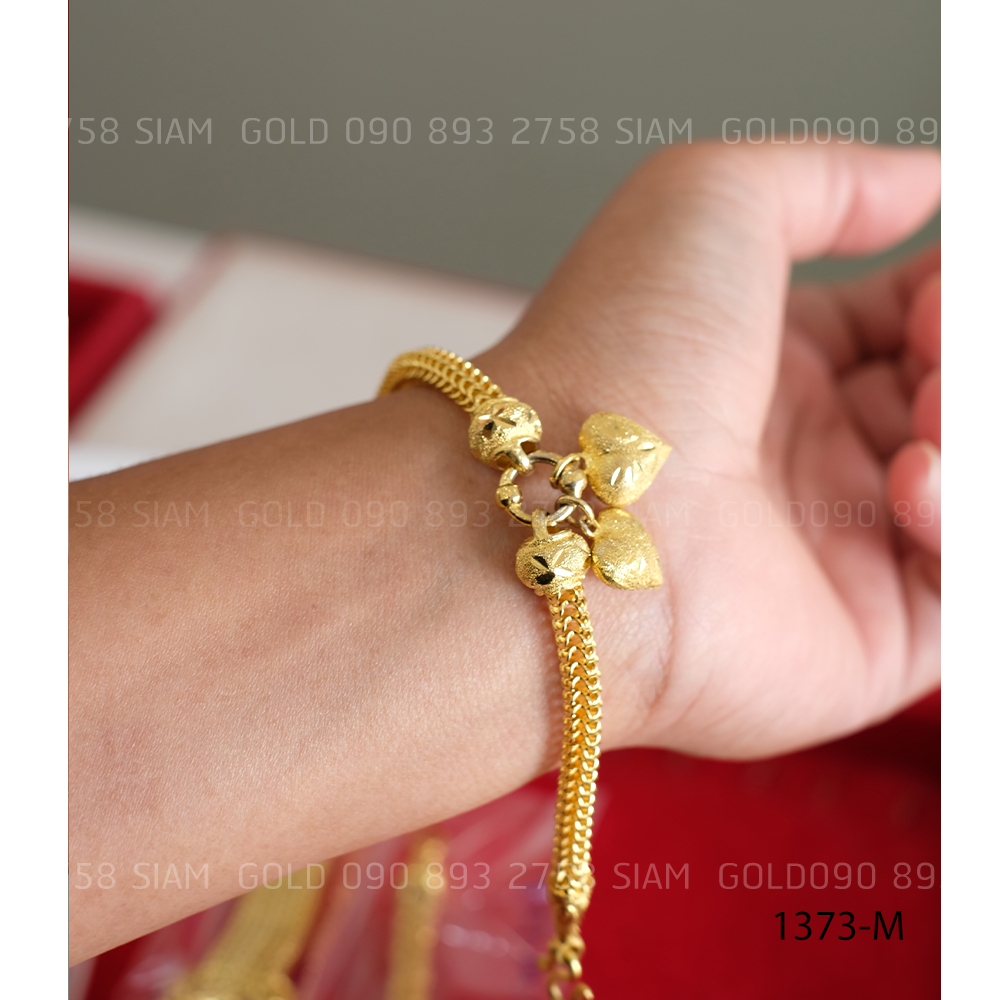 (M-มือสอง) สร้อยข้อมือ ลายหกเสาจี้หัวใจคู่1 บาท