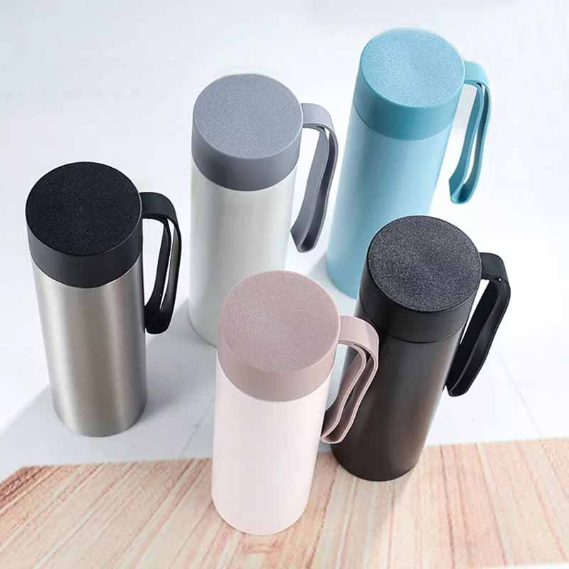 กระบอกน้ำ มีหูหิ้วคล้อง เก็บร้อน เย็น 500 ml.