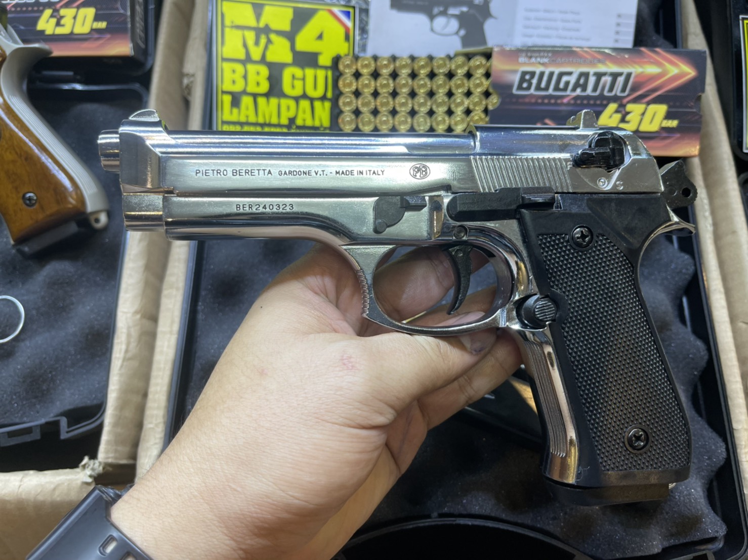 RETAY บาเรทต้า MOD 92 เงินเงา ด้าม ดำ