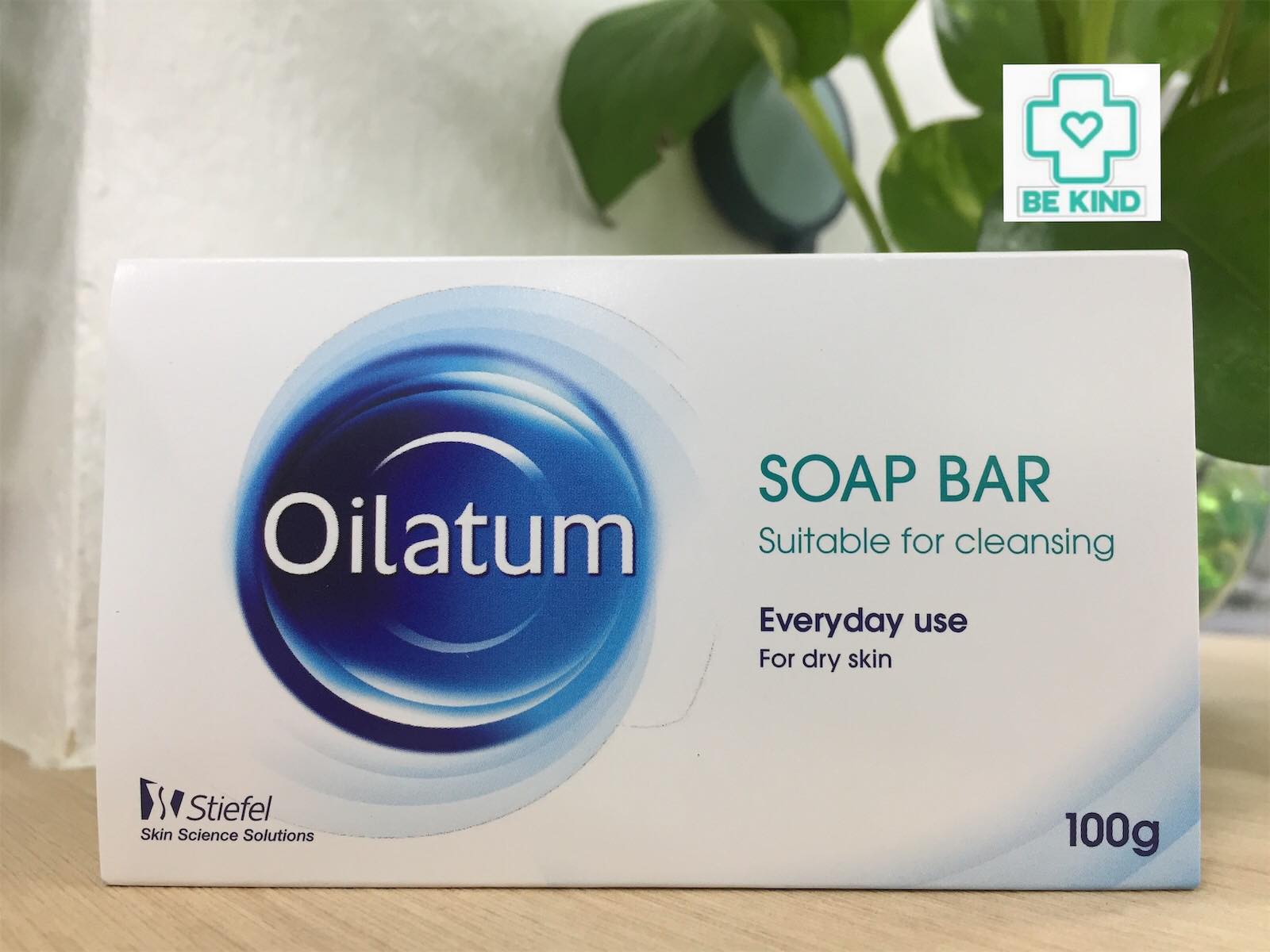 OILATUM SOAP BAR 100G สบู่อาบน้ำสำหรับคนผิวแห้ง แพ้ง่าย