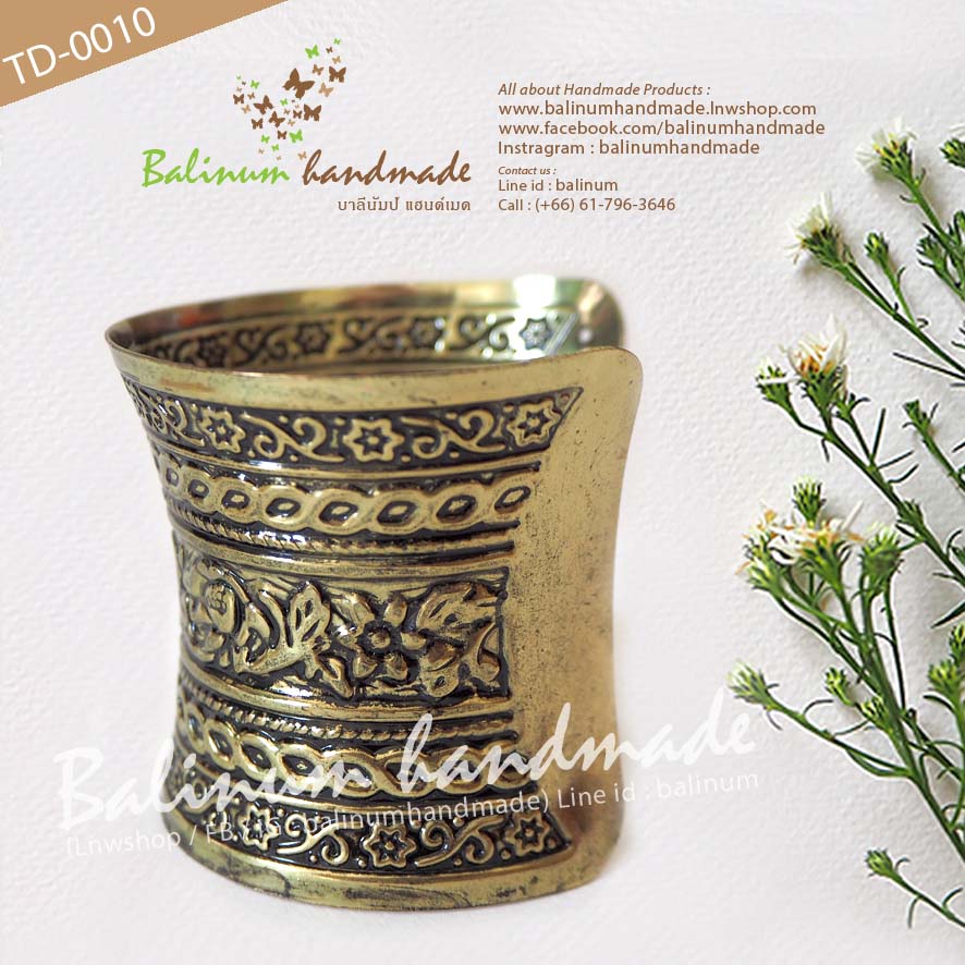 Golden Bohemian bangle กำไลทองรมดำ สไตล์โบฮีเมียน สวมใส่ง่าย เพราะเป็นแบบง้าง ทอง (Gold)