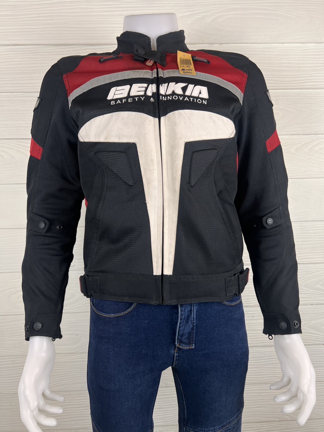 เสื้อขี่มอเตอร์ไซด์( มือสอง) CSA 689 : อก 42" ยาว 23" (M) BENKIA