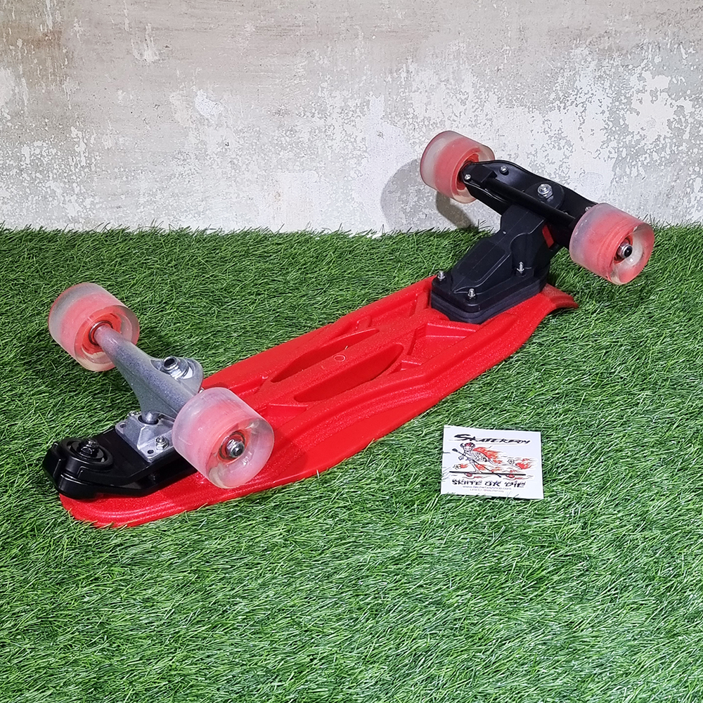 [0201] สเก็ตบอร์ดเด็ก 6ขวบ ไม่มีคว่ำ ฝึกทรงตัว ล้อมีไฟวิบวับ ขนาด 54cm