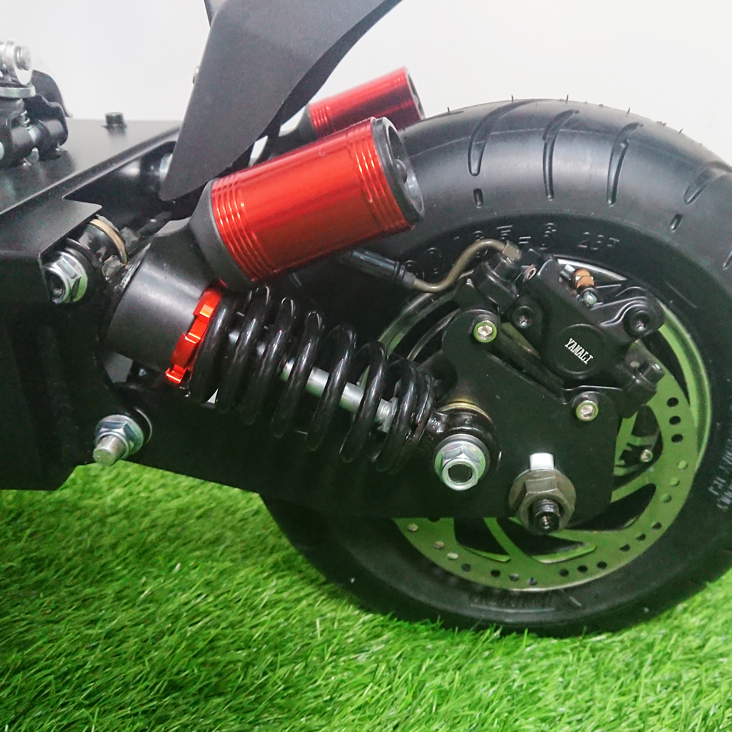 [0601] สกู็ตเตอร์ไฟฟ้า รุ่น BigScoot ล้อ 11 นิ้ว แบตเตอรี่ 60V ใช้เดินทางจริงจัง ฟังก์ชั่นเพียบ Electric scooter