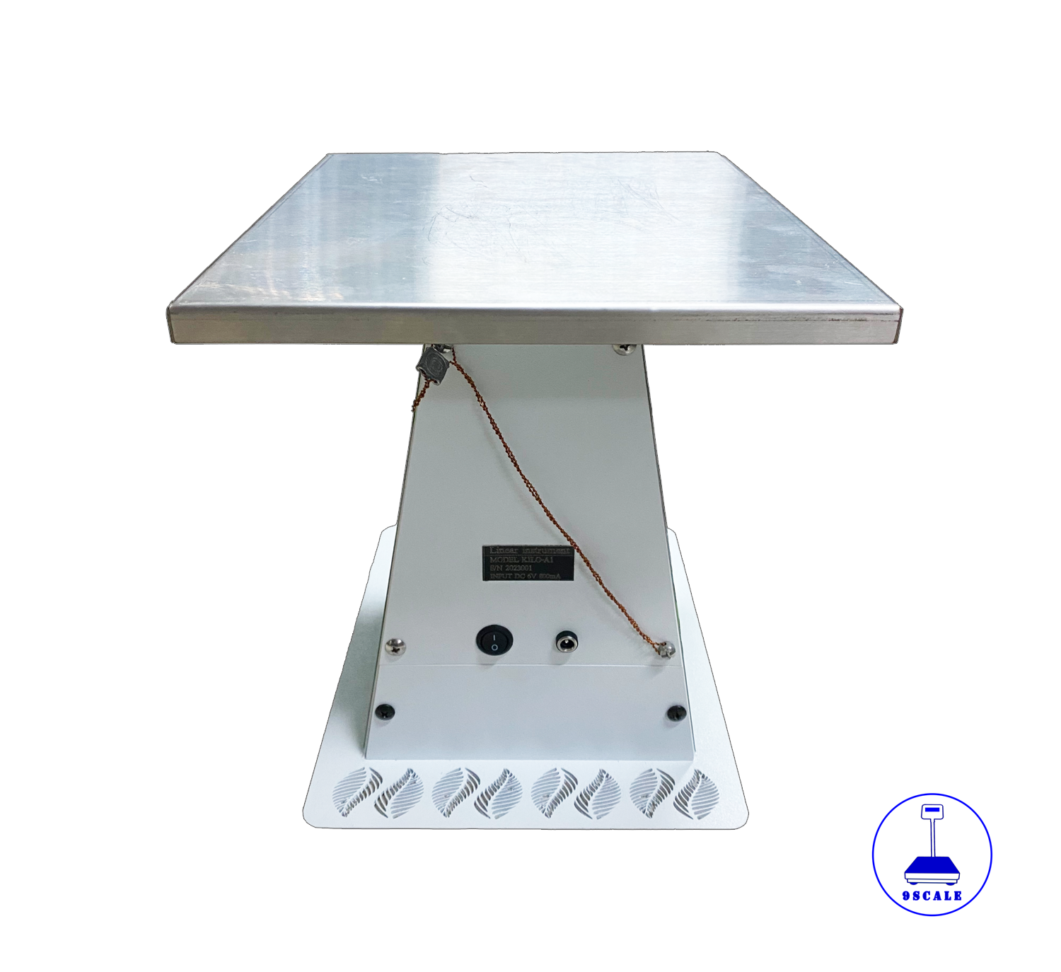 กิโลดิจิตอล รุ่น KILO-A1 พิกัด 30 กก./ 5 กรัม จอแสดงผล LED สีแดง 6 หลัก ขนาด 1นิ้ว 2 ด้าน เหมาะกับร้านค้าทั่วไป ชั่งได้ทั้ง ผัก ผลไม้ เนื้อสัตว์ ฯลฯ