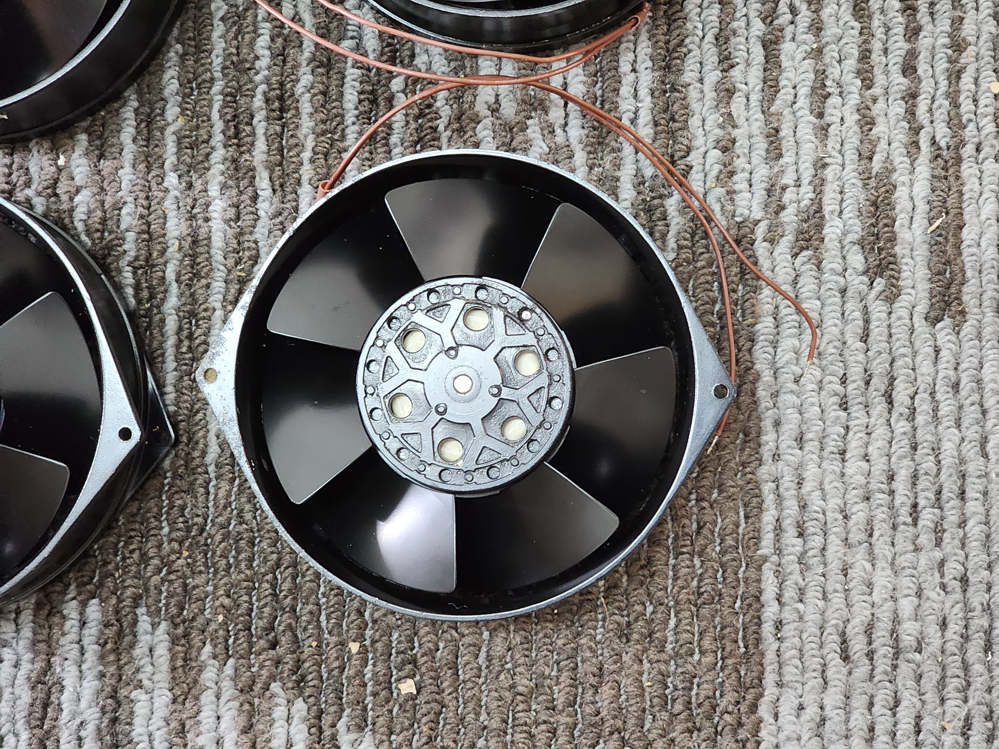 พัดลม AC 110V 6 นิ้ว 7 นิ้ว 2 สาย ใบพัดเหล็ก