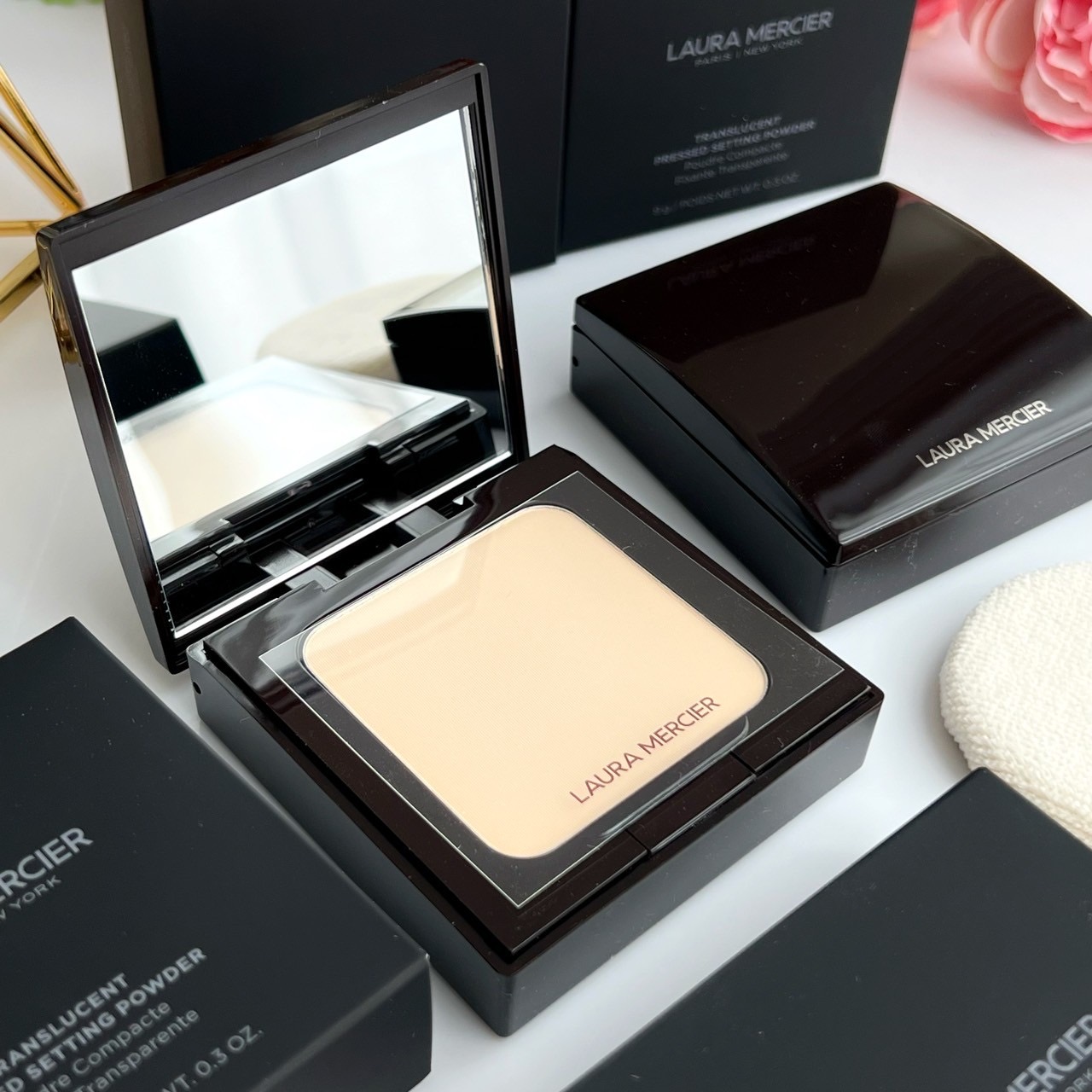 แป้งแต่งหน้า Laura Mercier Translucent Pressed Setting Powder 9g