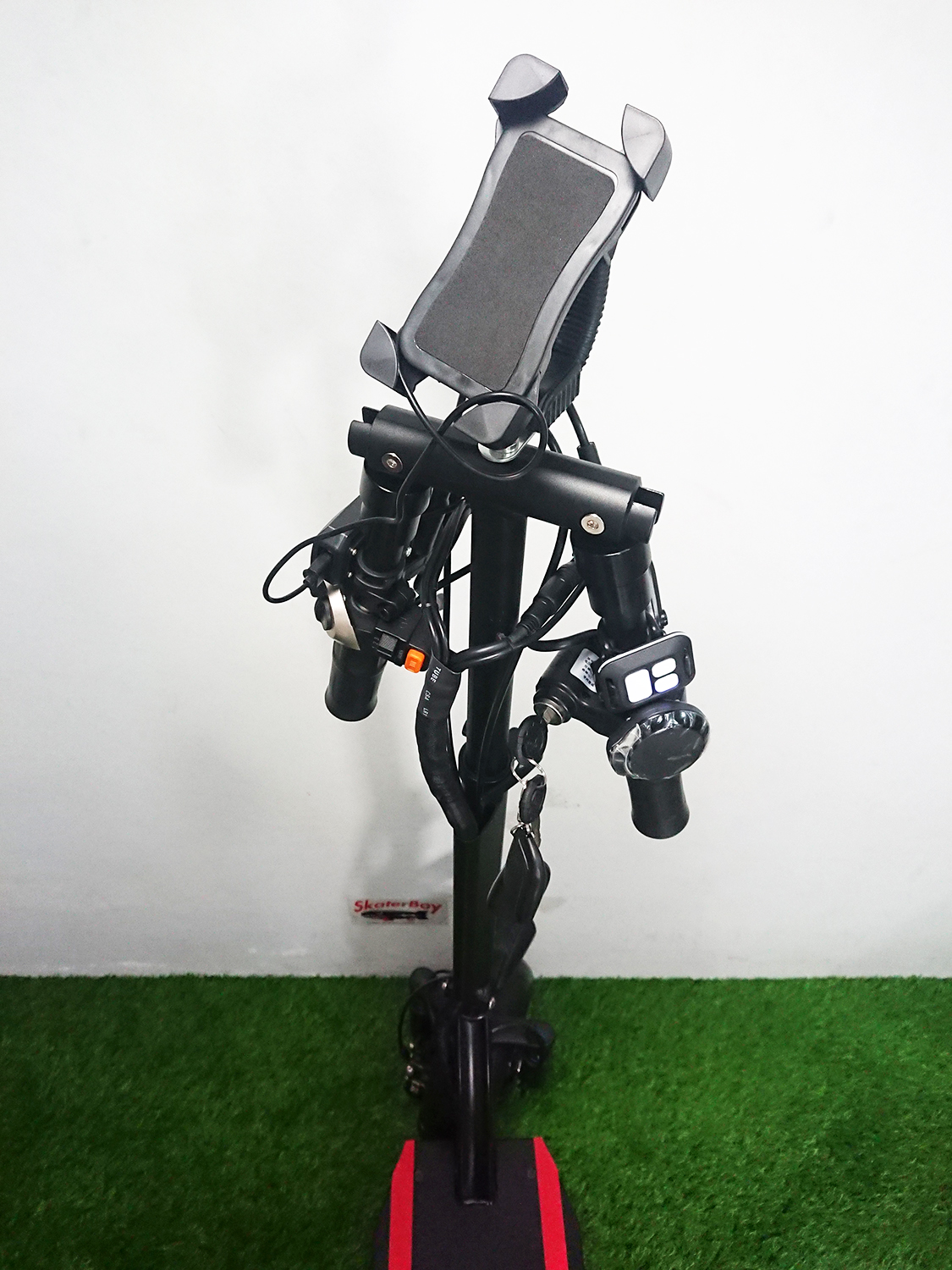 [0601] สกู็ตเตอร์ไฟฟ้า รุ่น BigScoot ล้อ 11 นิ้ว แบตเตอรี่ 60V ใช้เดินทางจริงจัง ฟังก์ชั่นเพียบ Electric scooter