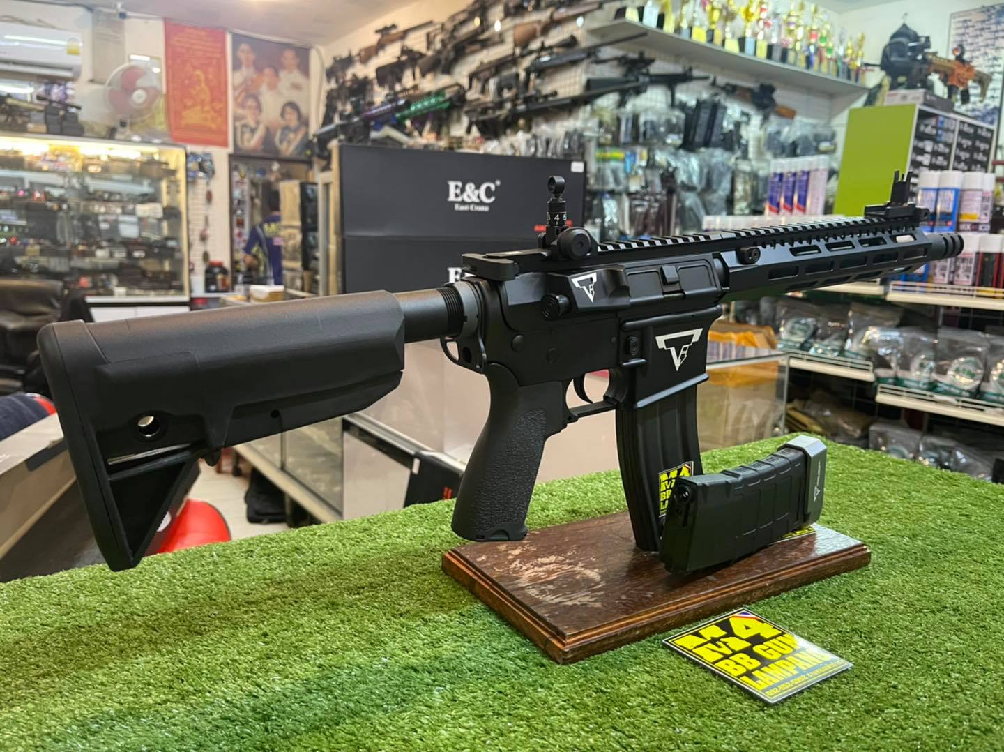 E&C 854 S2 : John Wick2 TTI TR-1 M-Lok 9" บอดี้โลหะ