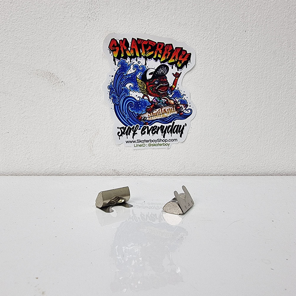 [0313] น็อตตัวเมีย สี่เหลี่ยมผืนผ้า พร้อมแผ่นเหล็กดันสปริง ยึดสปริงทรัค CX7 SM