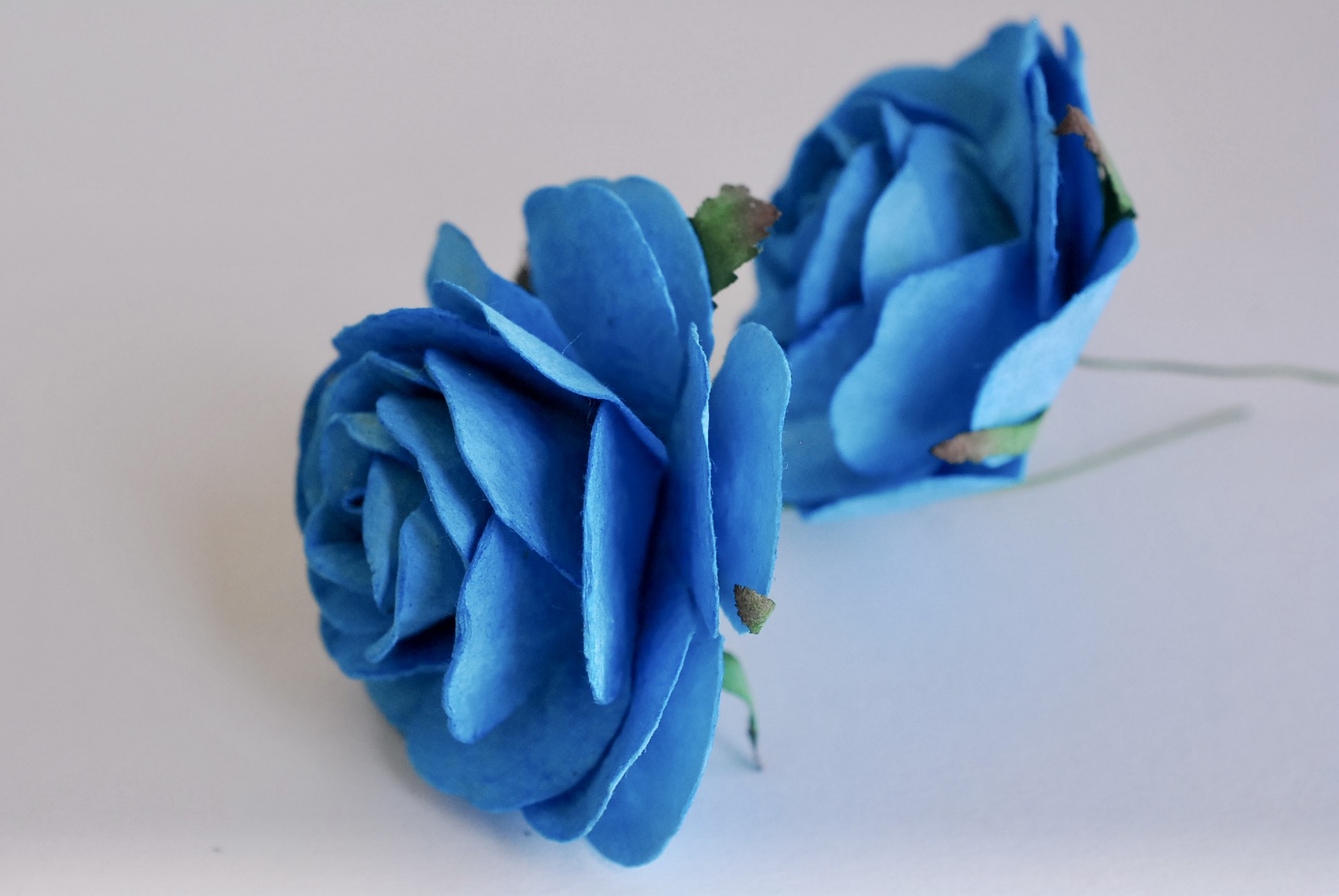 ดอกไม้กระดาษสา ขนาด 6.5 cm., สำหรับของชำร่วย, งานแต่งงาน, สีฟ้า Paper flower, handmade flowers supplies, wedding decoration:10 Pieces mulberry rose, 6.5 cm. azure color.