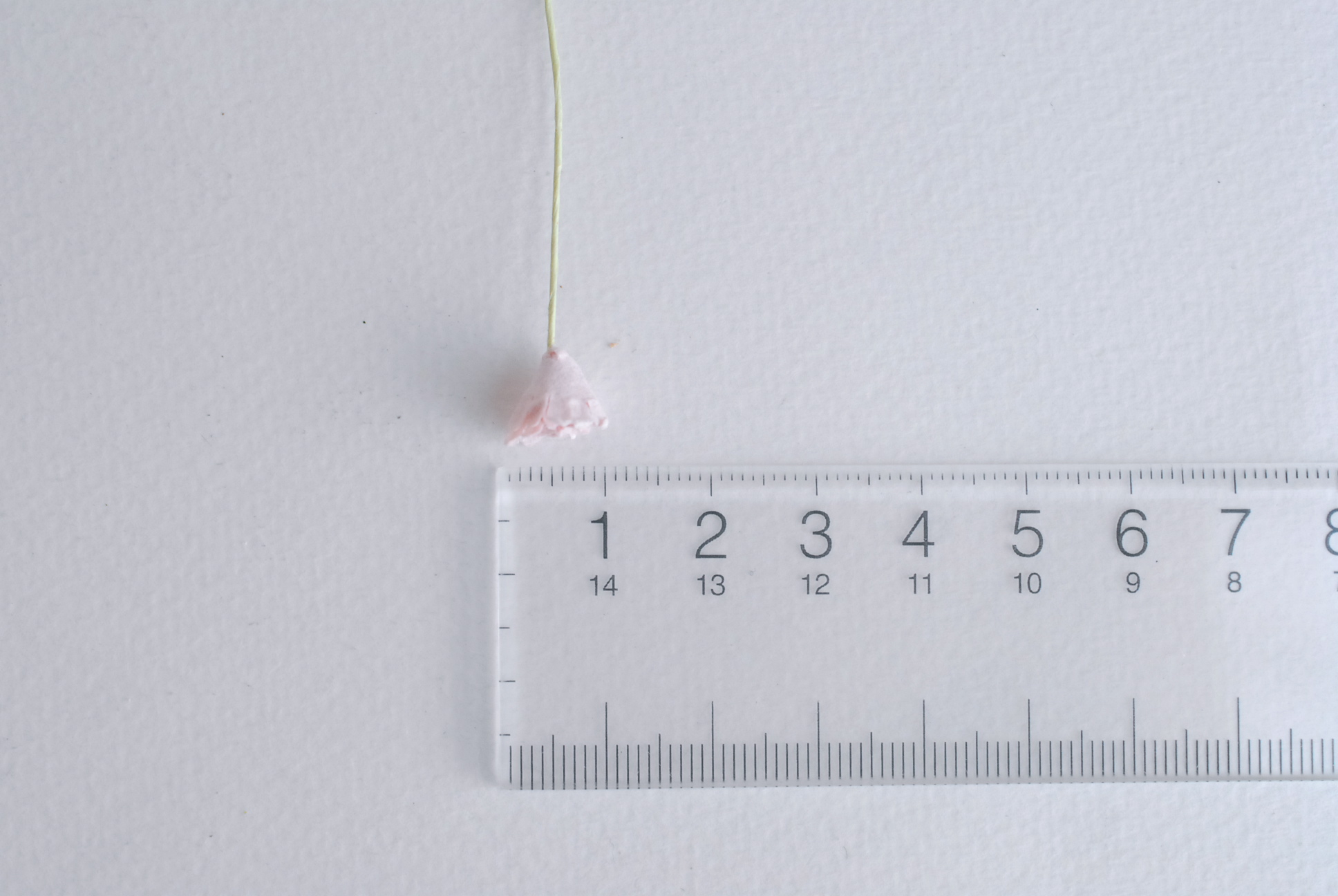 ดอกไม้ประดิษฐ์, ดอกไม้กระดาษสา, ดอก gypsophila, ดอกยิปโซ งานประดิษฐ์ตกแต่งของชำร่วย, ดอกไม้ทำพานพุ่ม, พานรับไหว้, ขนาด 1 cm. สีชมพูอ่อน