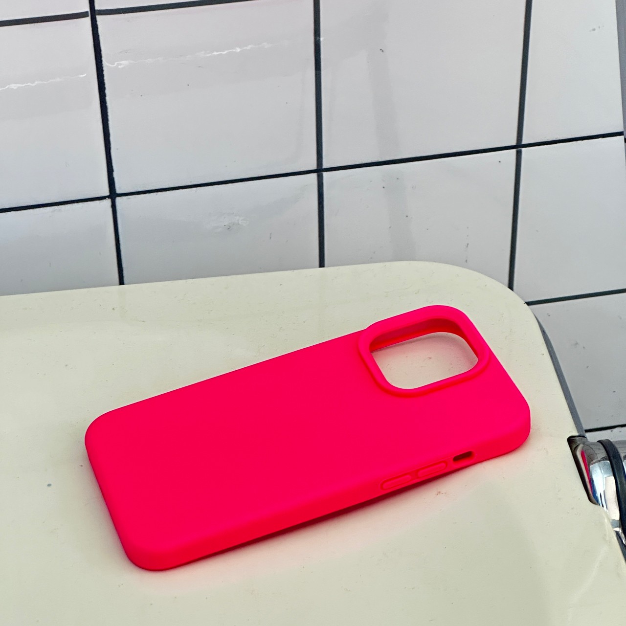 Silicone premium Case v.2 (neon pink colors)