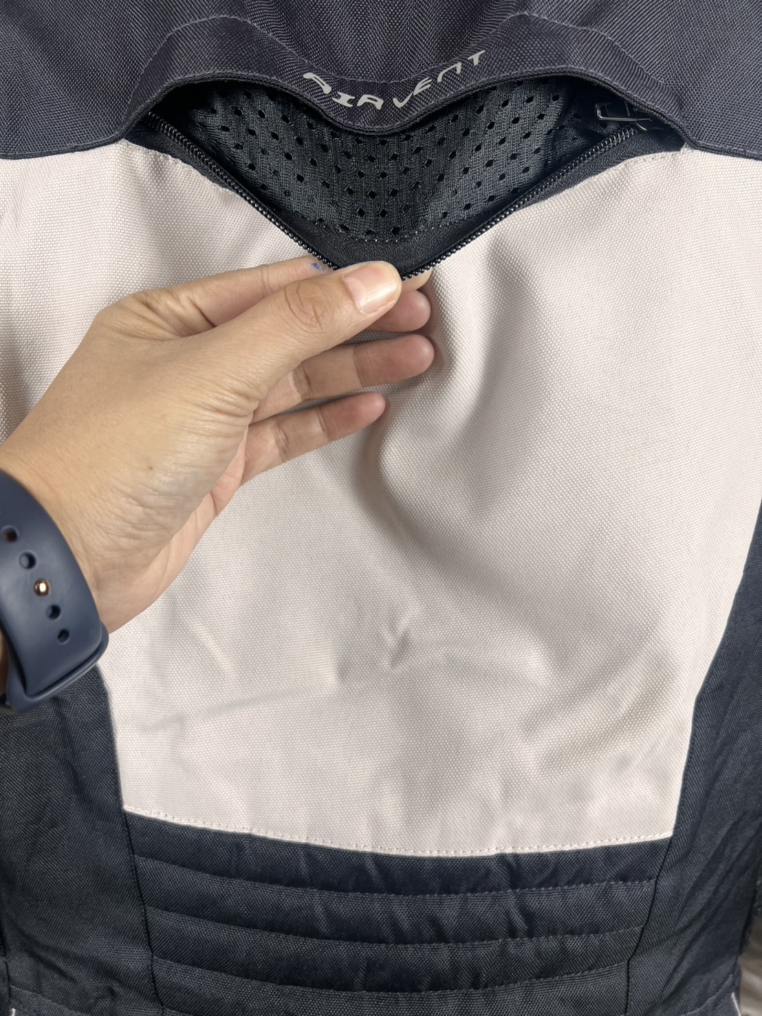 เสื้อขี่มอเตอร์ไซด์( มือสอง) CTA 595 : อก 52" ยาว 28" รอบเอว 48“ (XL) HWK