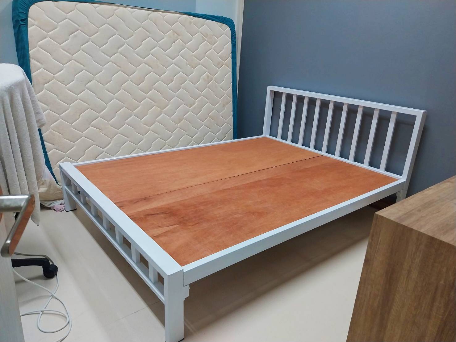 B-101 เตียงเหล็กชั้นเดียว 5 ฟุต