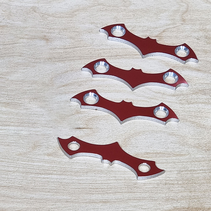 [0302] batman แผ่นรองน็อตยึดทรัคสเก็ตบอร์ด แก้น็อตจมกินไม้ ทรงค้างคาว ชุบสีอโนไดซ์