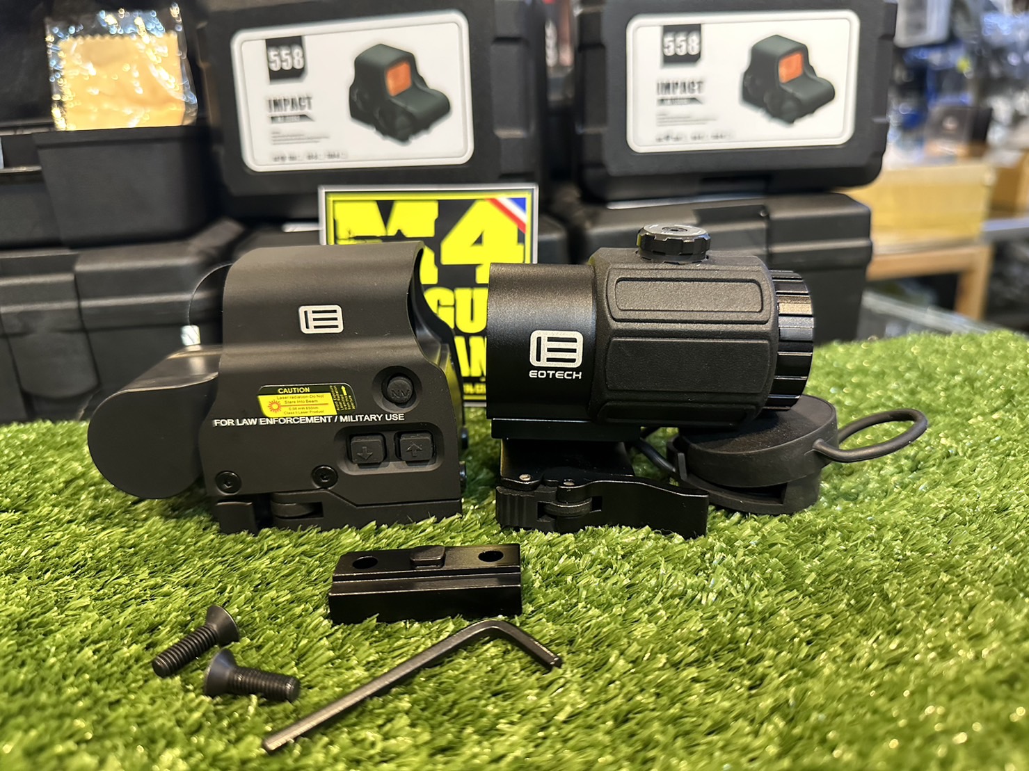 Dot: ชุด EOTECH 558+ซูมหลัง