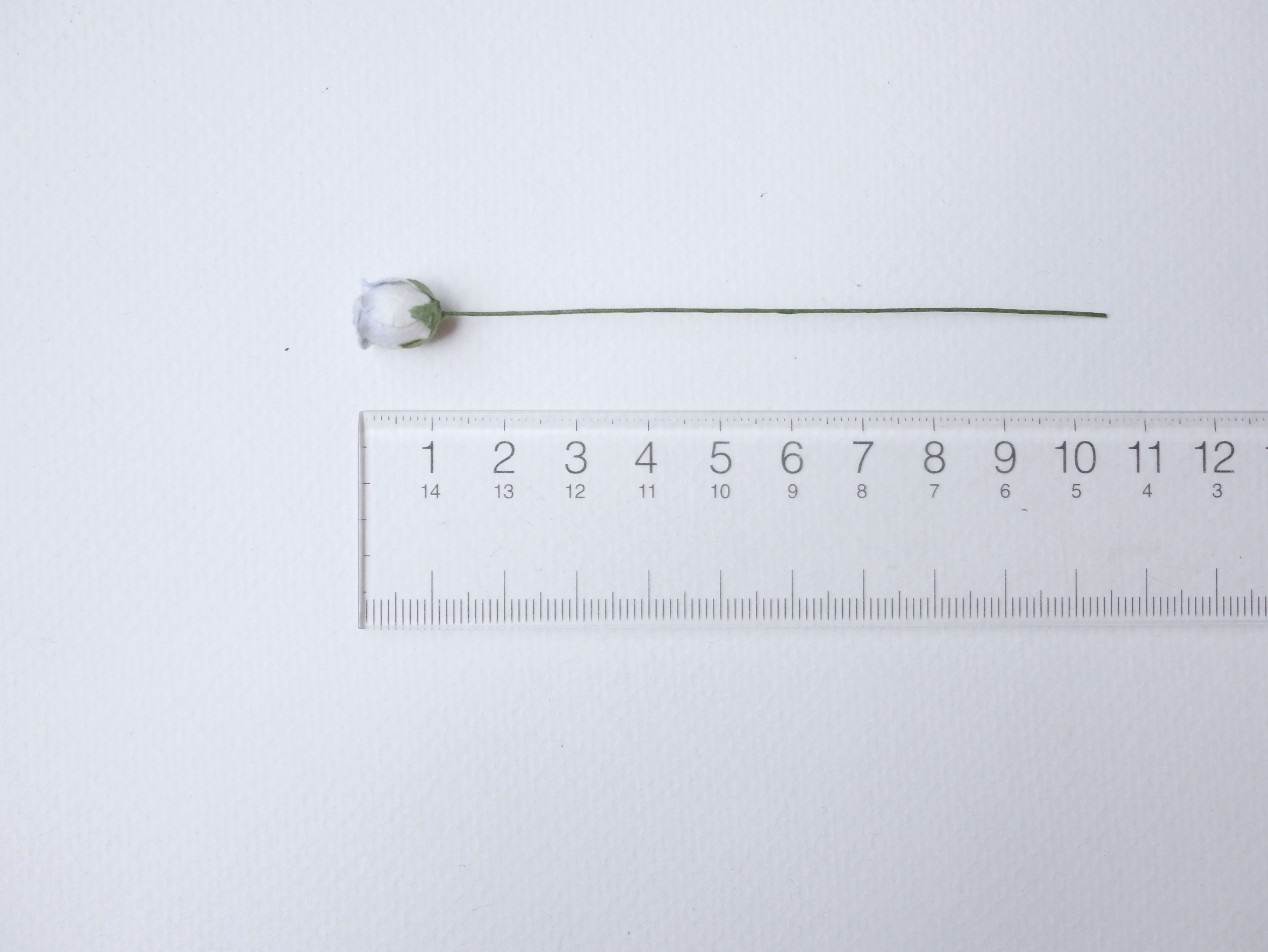 ดอกไม้กระดาษสา ดอกไม้กระดาษสา งานประดิษฐ์ ดอกไม้ทำข้อมือเพื่อนเจ้าสาว แต่งงาน, ดอกกุหลาบตูม 0.8x1 cm. 25 ดอก สีฟ้าอ่อนปัด paper flowers, budding roses flower 0.8x1 cm. 25 pieces pale blue brush color.