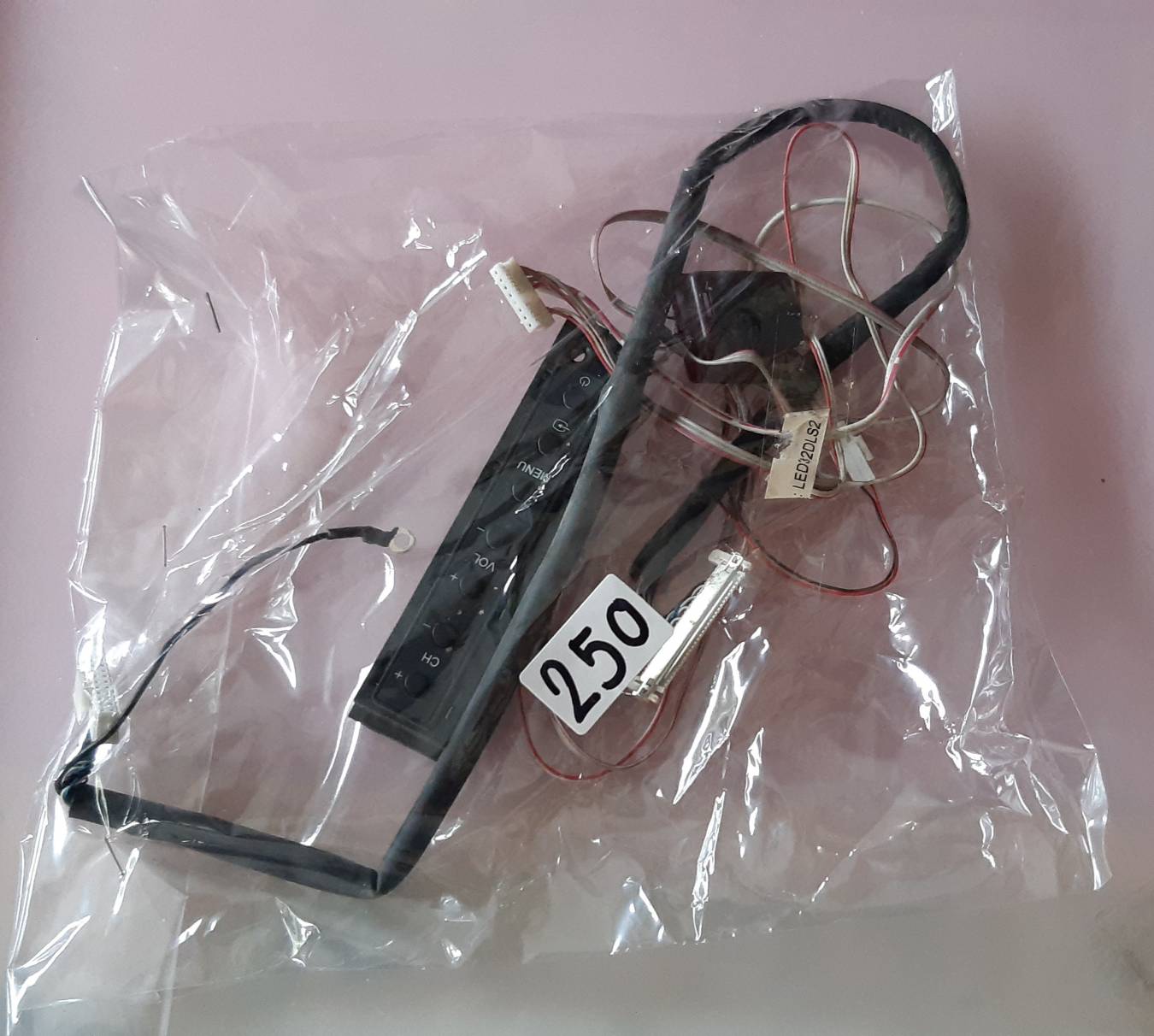 ชุดสายแพร 250 SINGER LED32DLS2