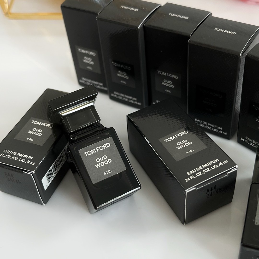 Tom Ford Oud Wood EDP ขนาดทดลอง 4 ml หัวแต้ม