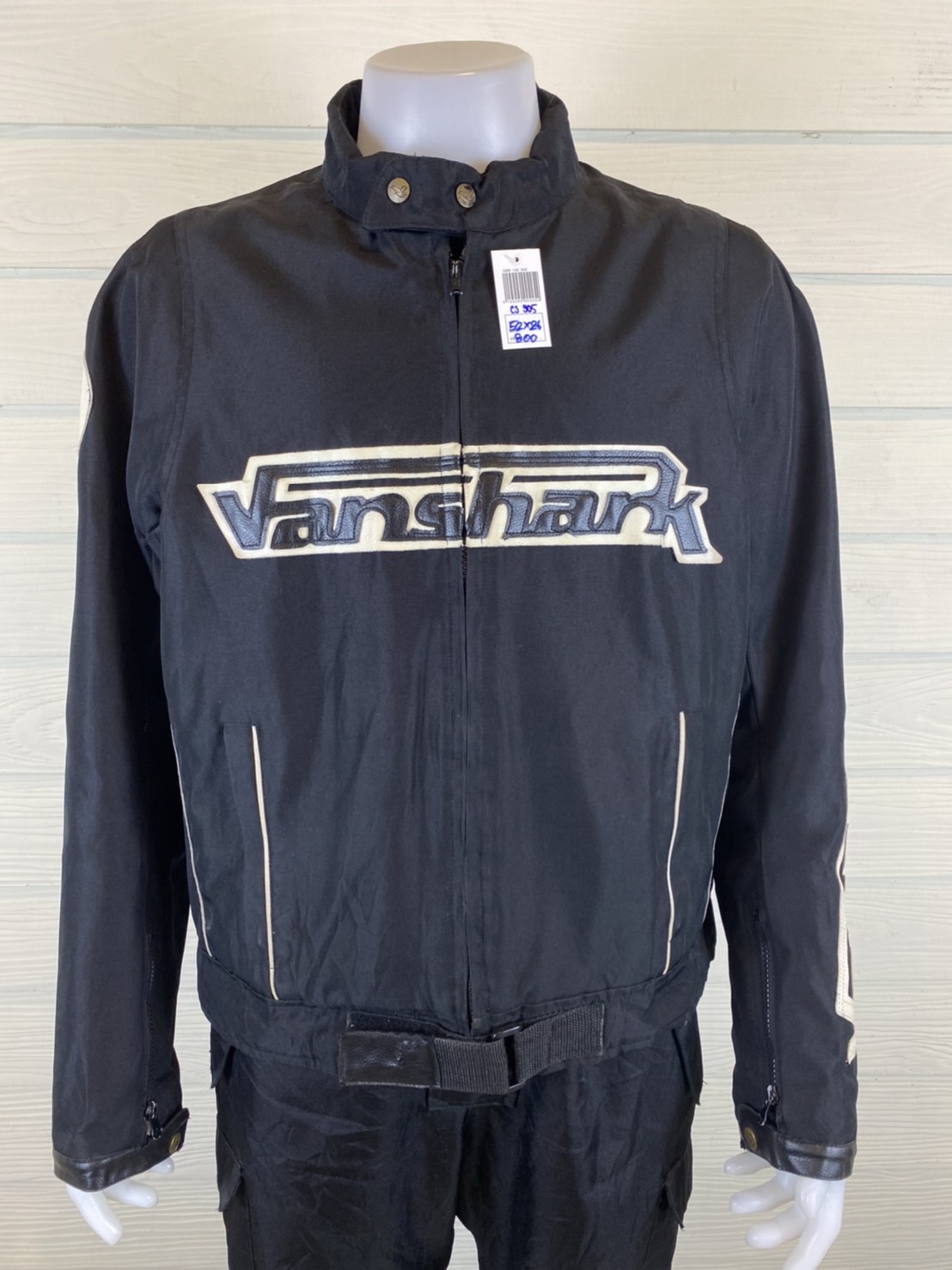 เสื้อขี่มอเตอร์ไซด์( มือสอง) CS 905 : อก 52" ยาว 26" รอบเอว 46" Vanshark ไม่มีการ์ด