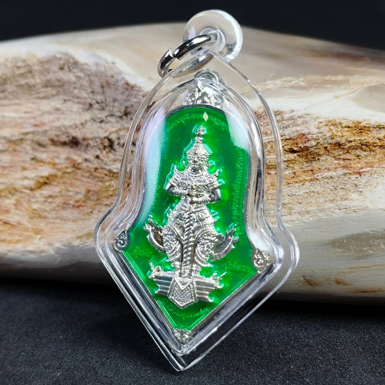 เหรียญท้าวเวสสุวรรณโณจตุมหาราชิกา หลวงพ่ออิฎฐ์ วัดจุฬามณี