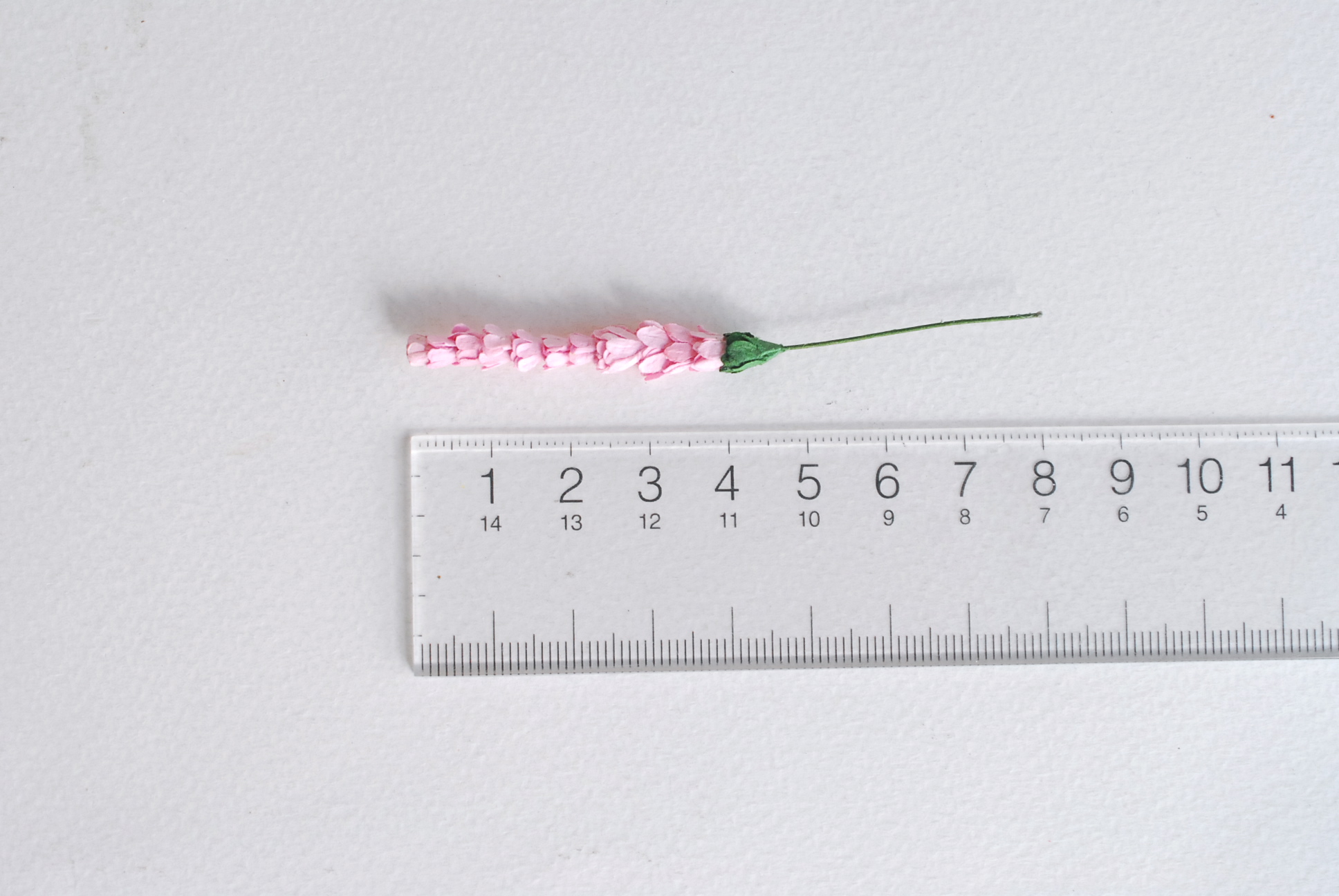 ดอกไม้ประดิษฐ์, ดอกไม้กระดาษสา, ดอกลาเวนเดอร์กระดาษ lavender, ดอกลาเวนเดอร์ กระดาษสา งานประดิษฐ์ตกแต่งของชำร่วย, ดอกไม้ทำพานพุ่ม, พานรับไหว้, ขนาด 1 cm. สีชมพู