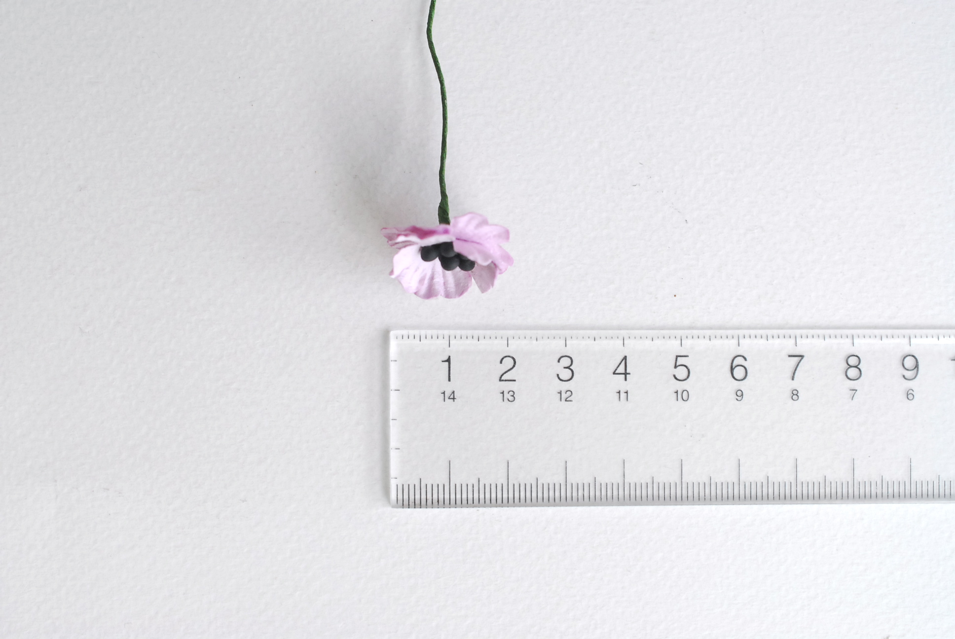 ดอกไม้กระดาษสา ดอกไม้กระดาษสา จตุจักร งานประดิษฐ์ ดอกไม้ทำข้อมือเพื่อนเจ้าสาว แต่งงาน, purple Poppy, ดอกไม้กระดาษ poppy สีม่วงอ่อน pale purple color ขนาด 2.00 cm.