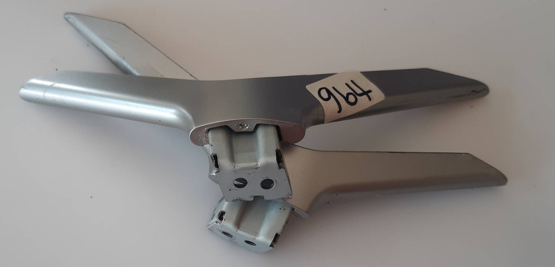 อันที่ 964 ขาทีวี SHARP LC-32SA4500X f469wj4 f470wj4