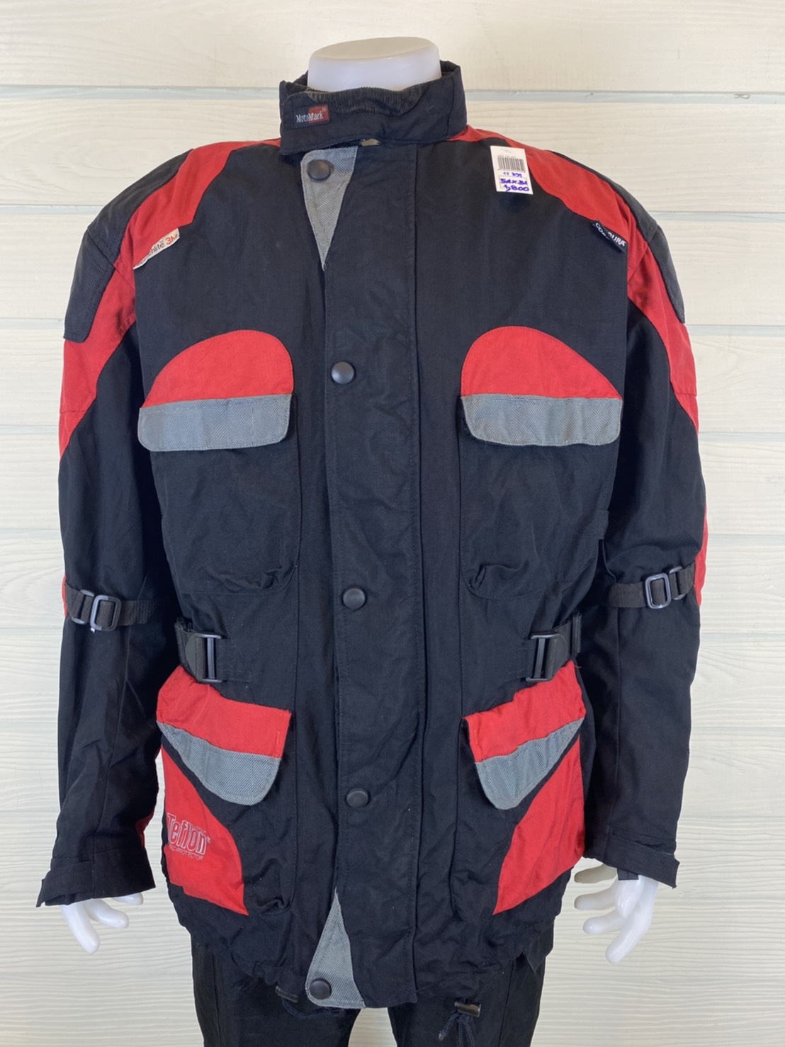 เสื้อขี่มอเตอร์ไซด์( มือสอง) CT 891 : อก 54" ยาว 31" รอบเอว 50" MOTOMARK