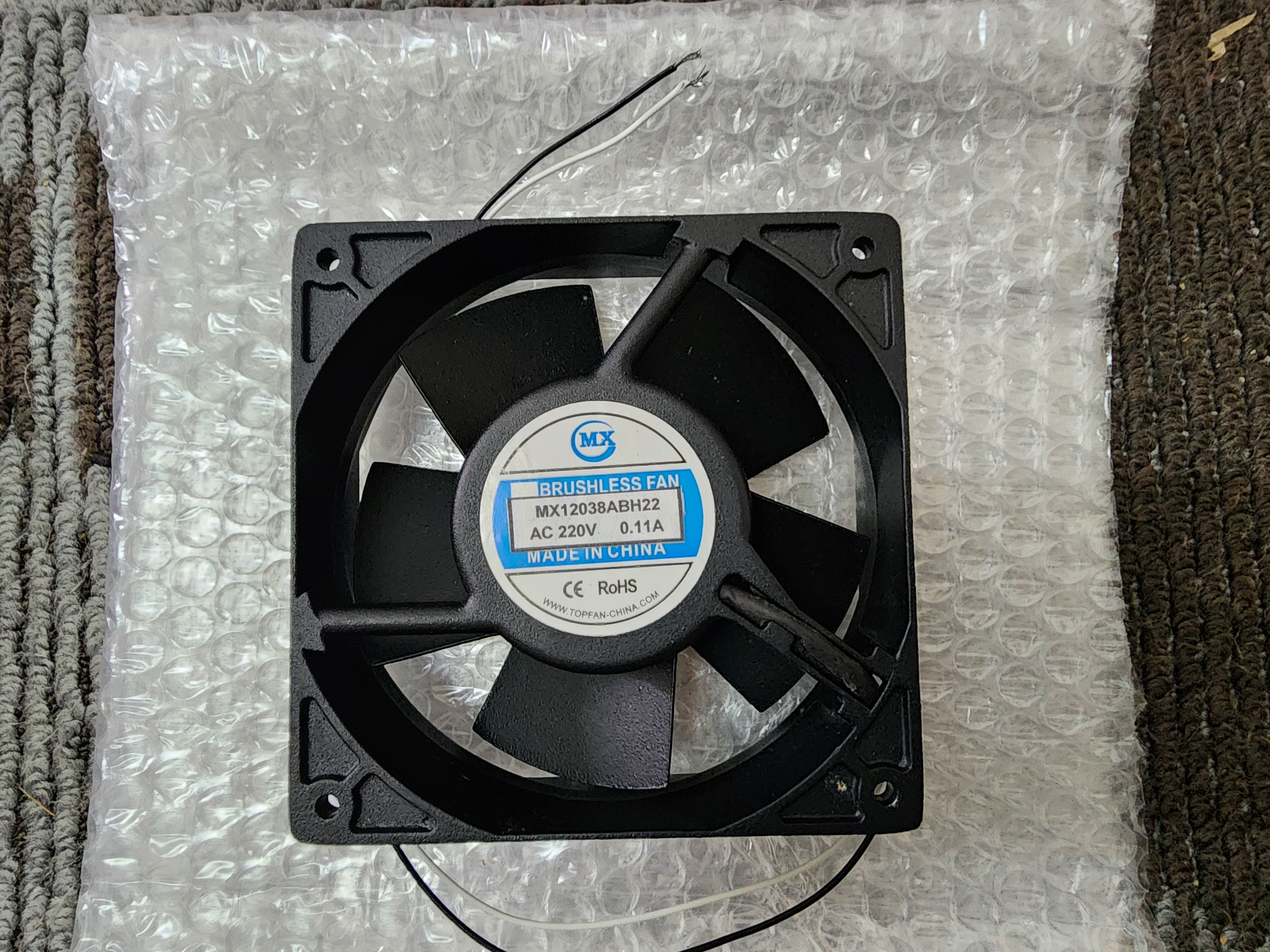พัดลม AC 4.5 นิ้ว 220Vac ใบพัดเหล็ก 2 สาย