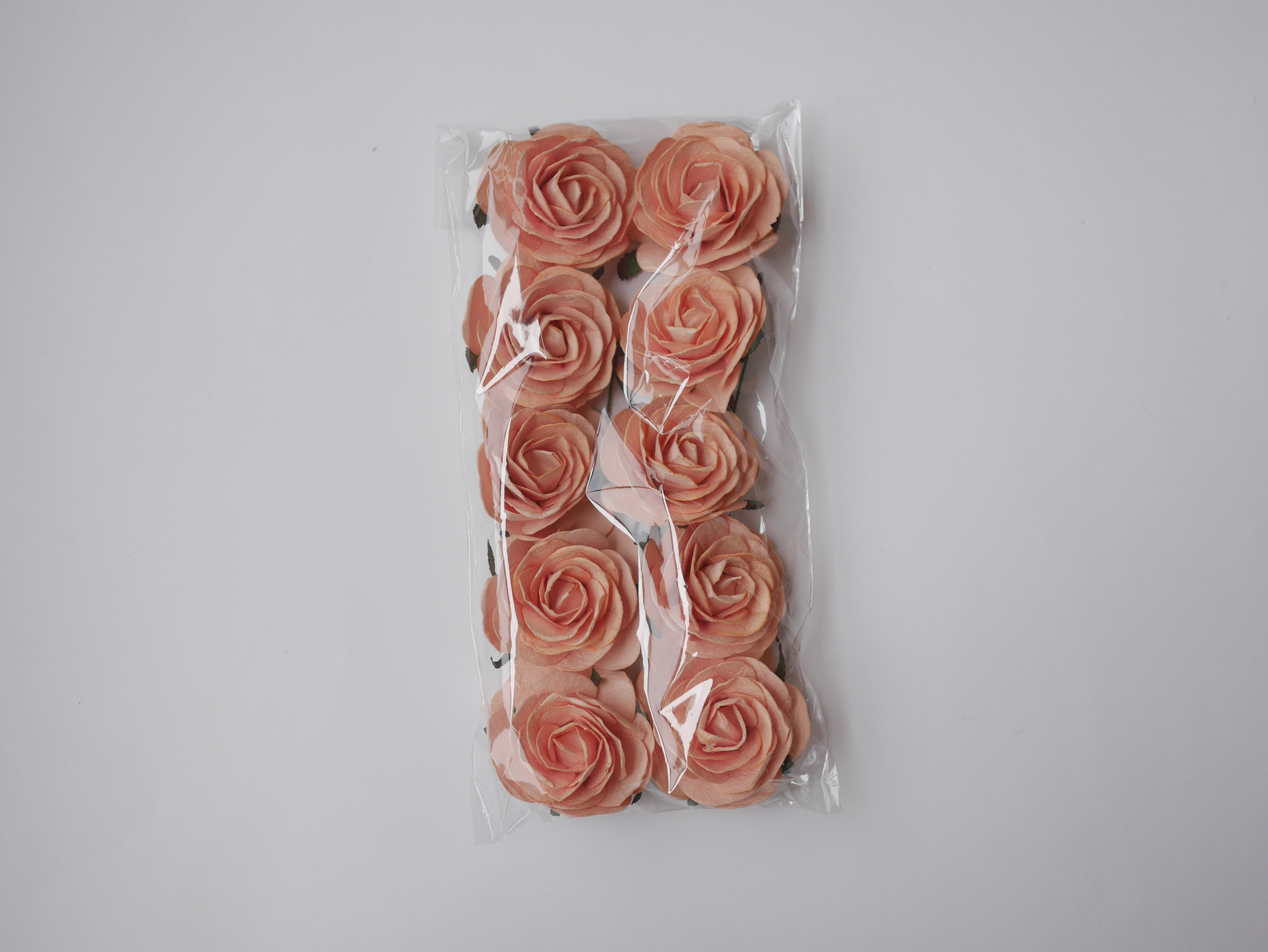 ดอกไม้กระดาษสา ดอกไม้กุหลาบกระดาษ ดอกกุหลาบกระดาษ ขนาด 6.5 cm.,จำนวน 5 ดอก, สำหรับของชำร่วย, งานแต่งงาน, สีพีช Paper flower,5 Pieces mulberry rose, 6.5 cm. peach color