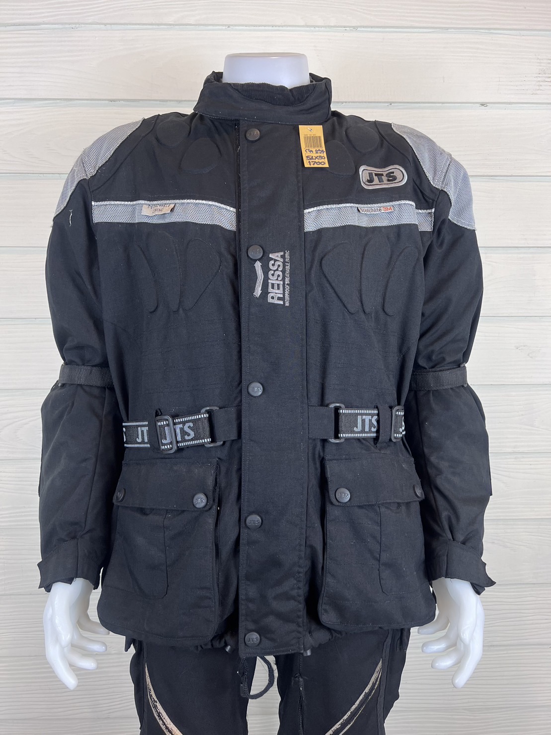 เสื้อขี่มอเตอร์ไซด์( มือสอง) CTA 294 : อก 54" ยาว 31" รอบเอว 48" (2XL) JTS