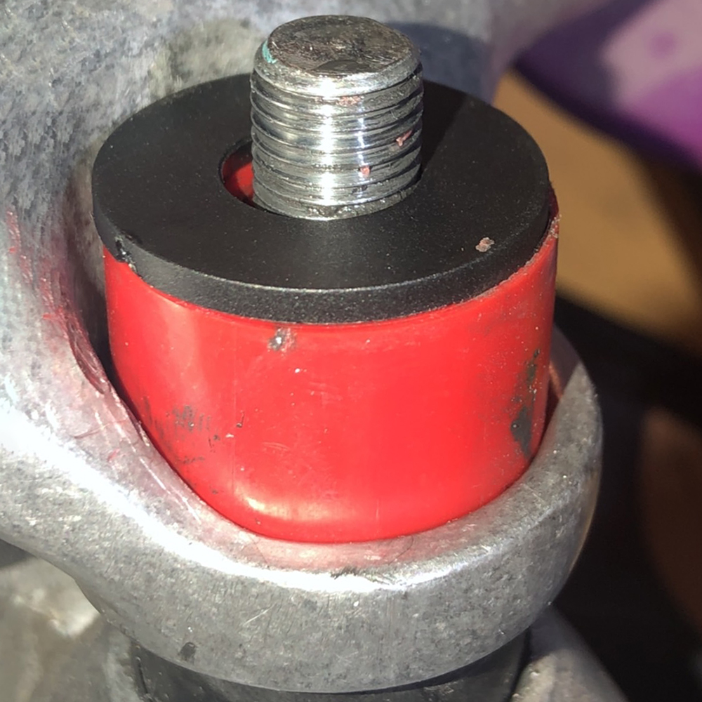 [0312] แหวนไนลอน รองบูชชิ่ง แก้แหวนกัดทรัค ทรัคเบ้าเล็ก หลัง swelltech