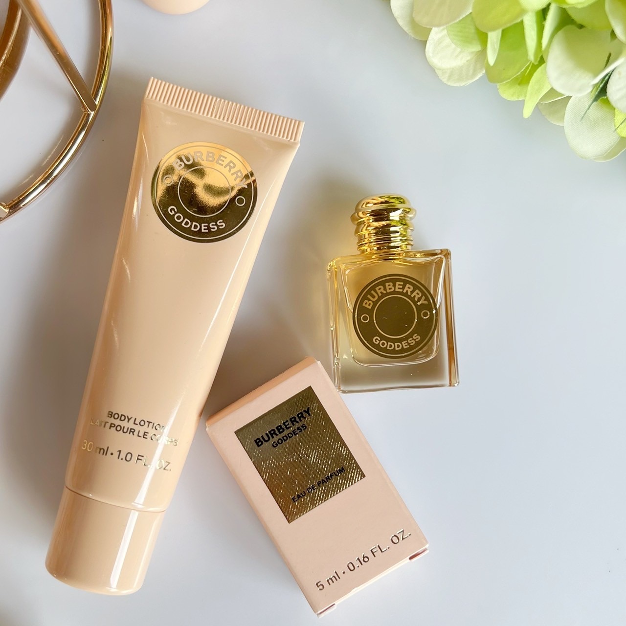 เซ็ทน้ำหอม Burberry Goddess Perfume & Body Lotion