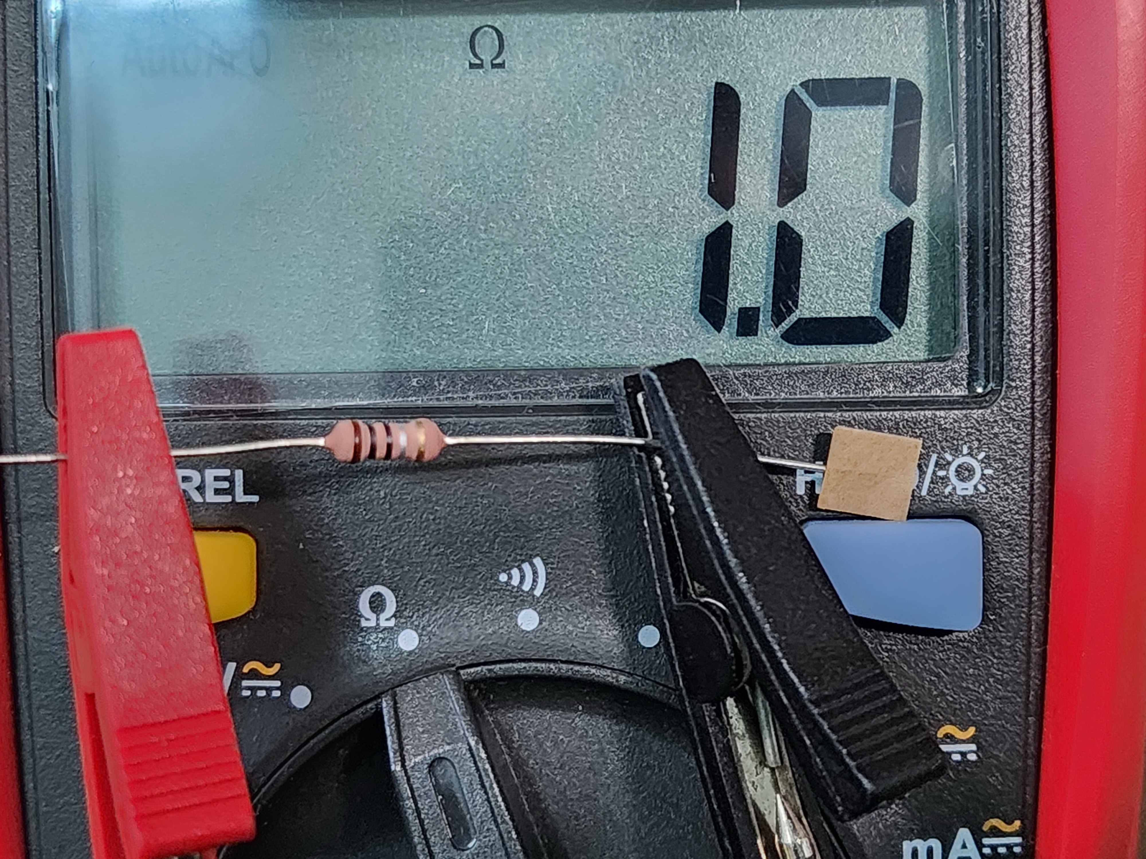 ตัวต้านทาน 1 Ohm 5 แถบสี มีสีอะไรบ้าง ตามรูปอ่านค่าได้กี่โอห์ม