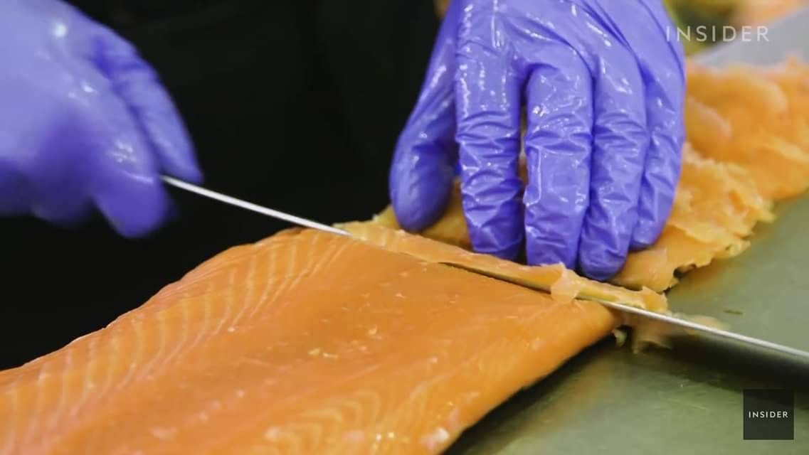 [ยกลัง 10 กล่อง] PUR60 ถุงมือไนไตรสีม่วง ไม่มีแป้ง พรีเมี่ยม ยาว 9 นิ้ว หนา 4.5 มิล หนัก 5-6 กรัม (100ชิ้น/กล่อง) แบรนด์ ดูราเซฟ