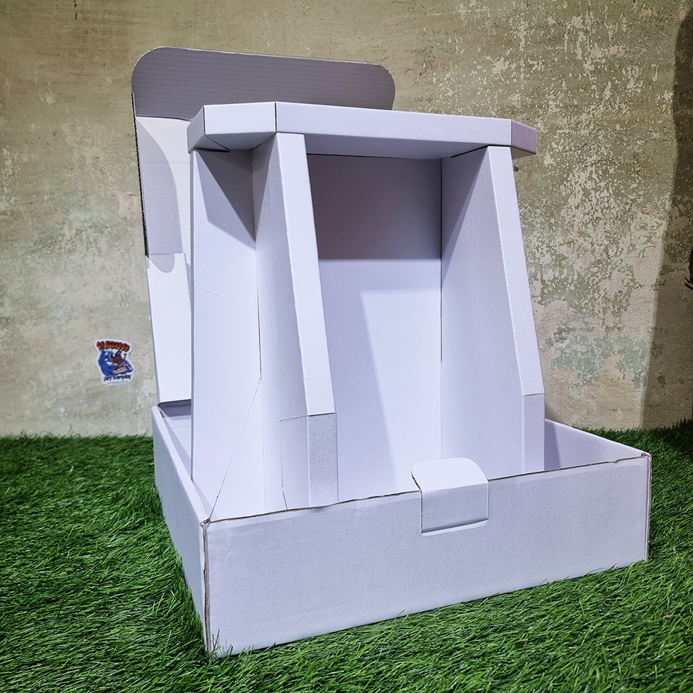 [0102] ชั้นวาง สเก็ตบอร์ด 2-3ชั้น น้ำหนักเบา แข็งแรง นั่งได้ ระวังโดนน้ำ แบบใหม่ ว่างได้เยอะ