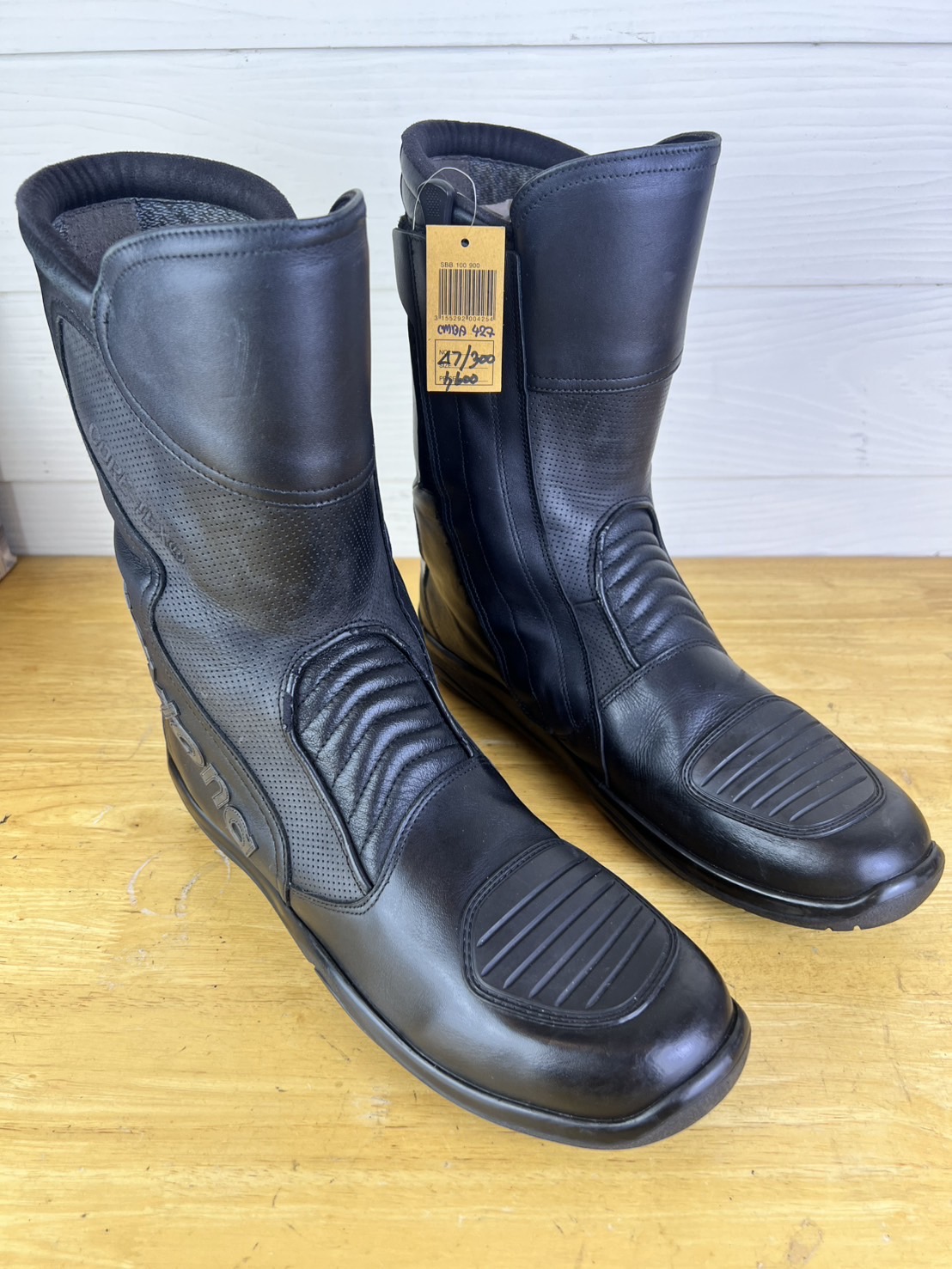 รองเท้าขี่มอเตอร์ไซด์( มือสอง) CMBA-427 Size ขนาดจากป้าย 47EUR /12.5UK /30CM Daytona